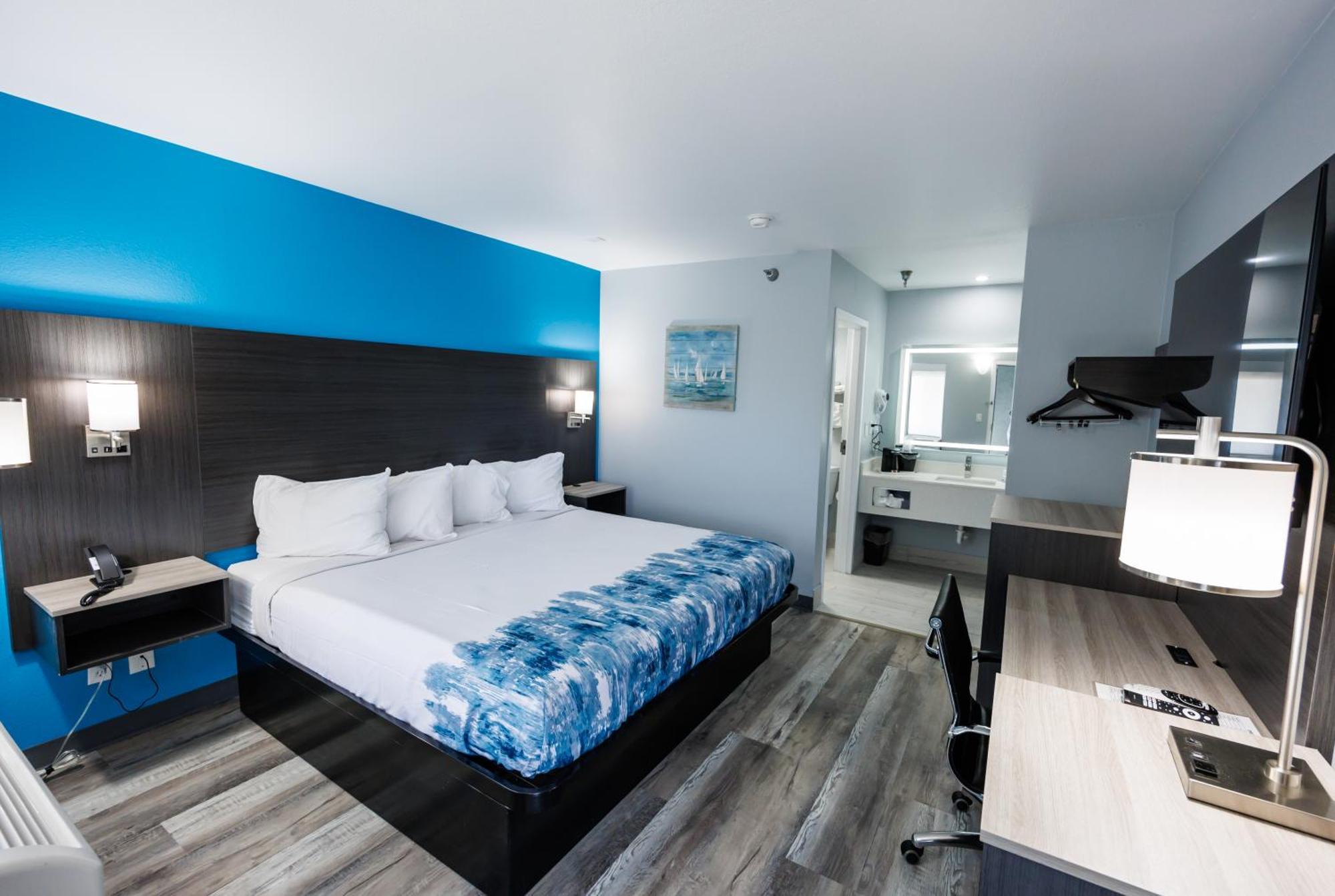King Room - Non-Smoking