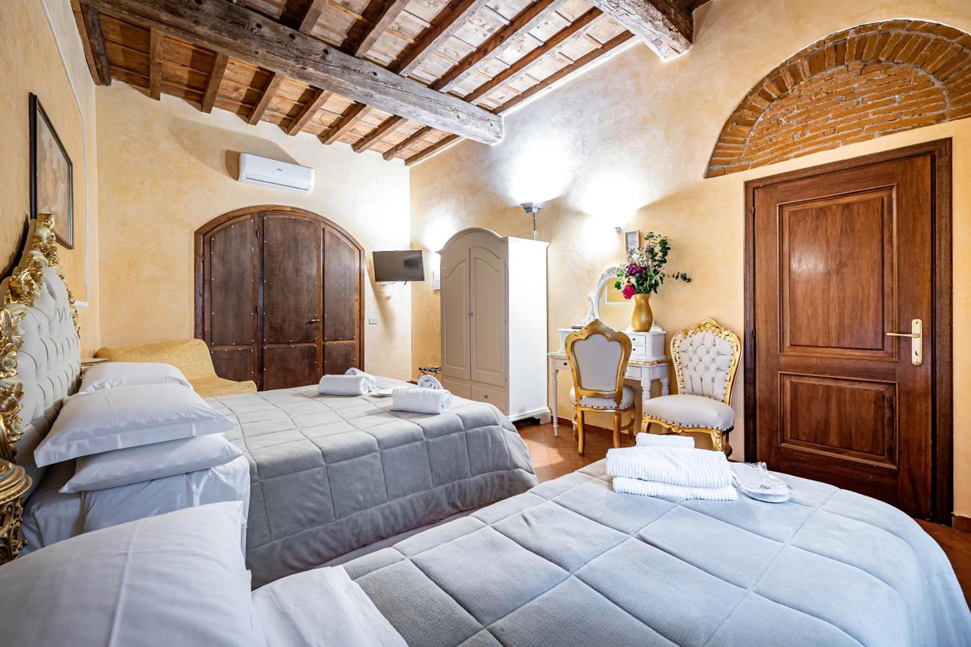 Classic Triple Room