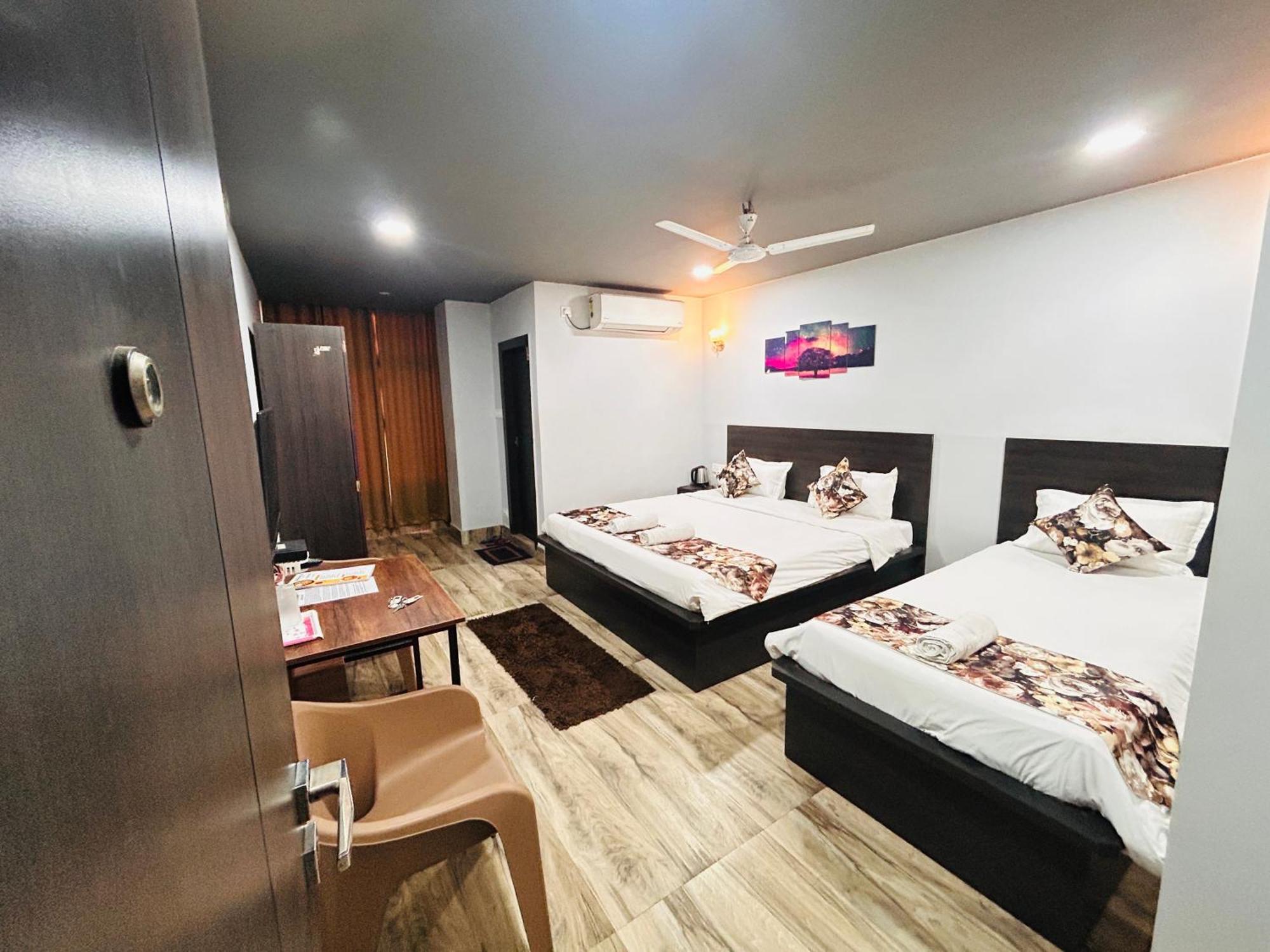 Deluxe Triple Room