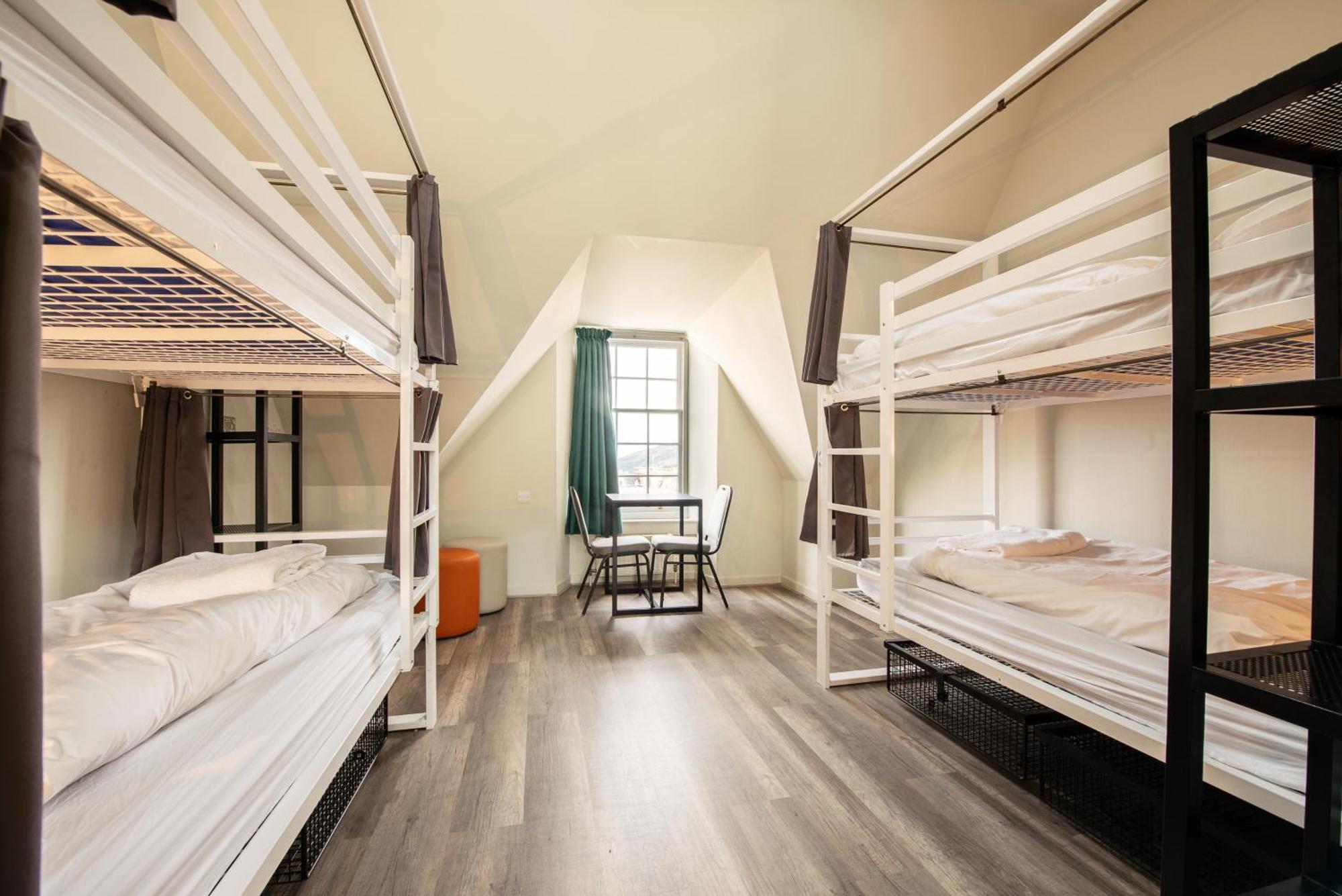 Bed 6-Bed Dormitory Room,1516369123:JPEG