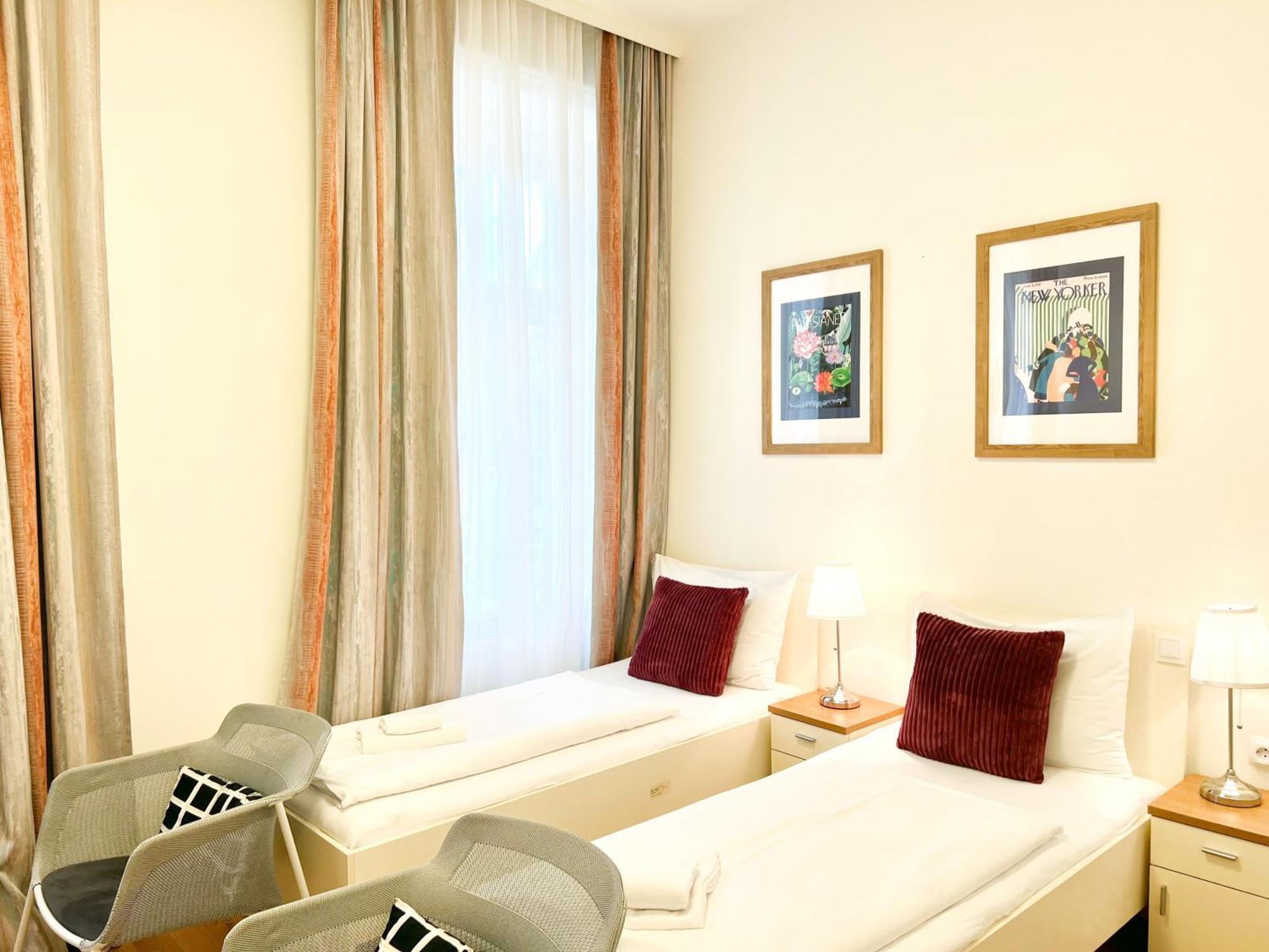 Twin Room,1516419586:JPEG