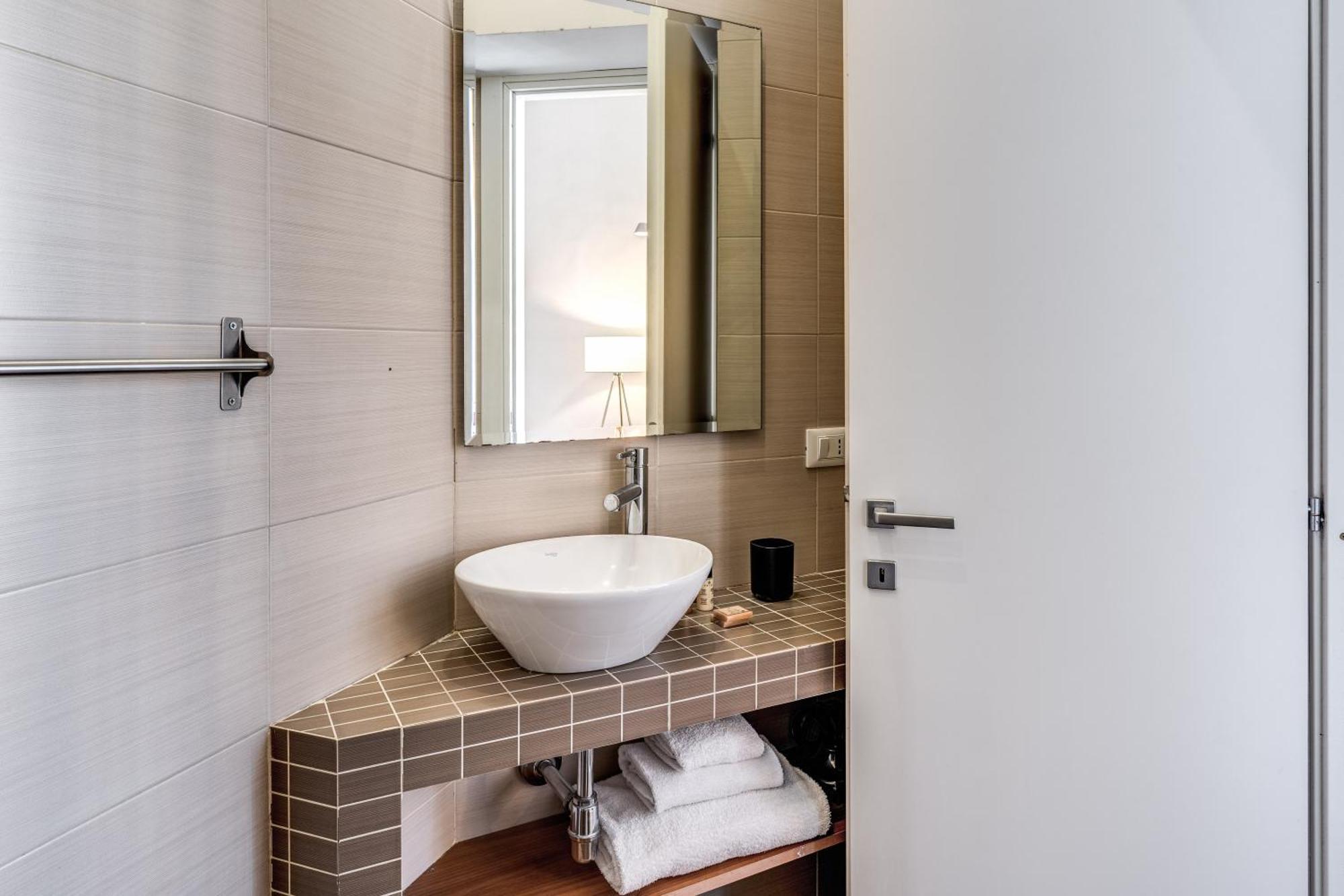 Deluxe Double Room City View