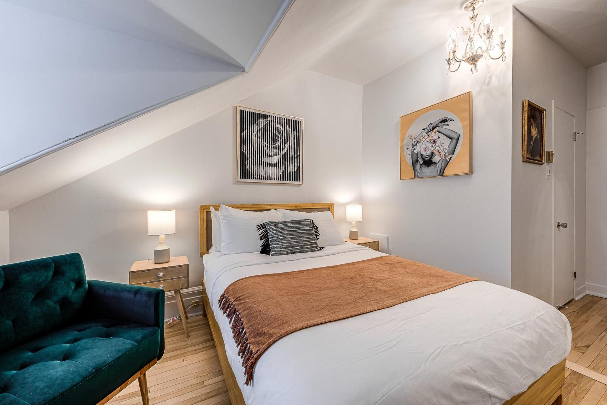 Queen Room