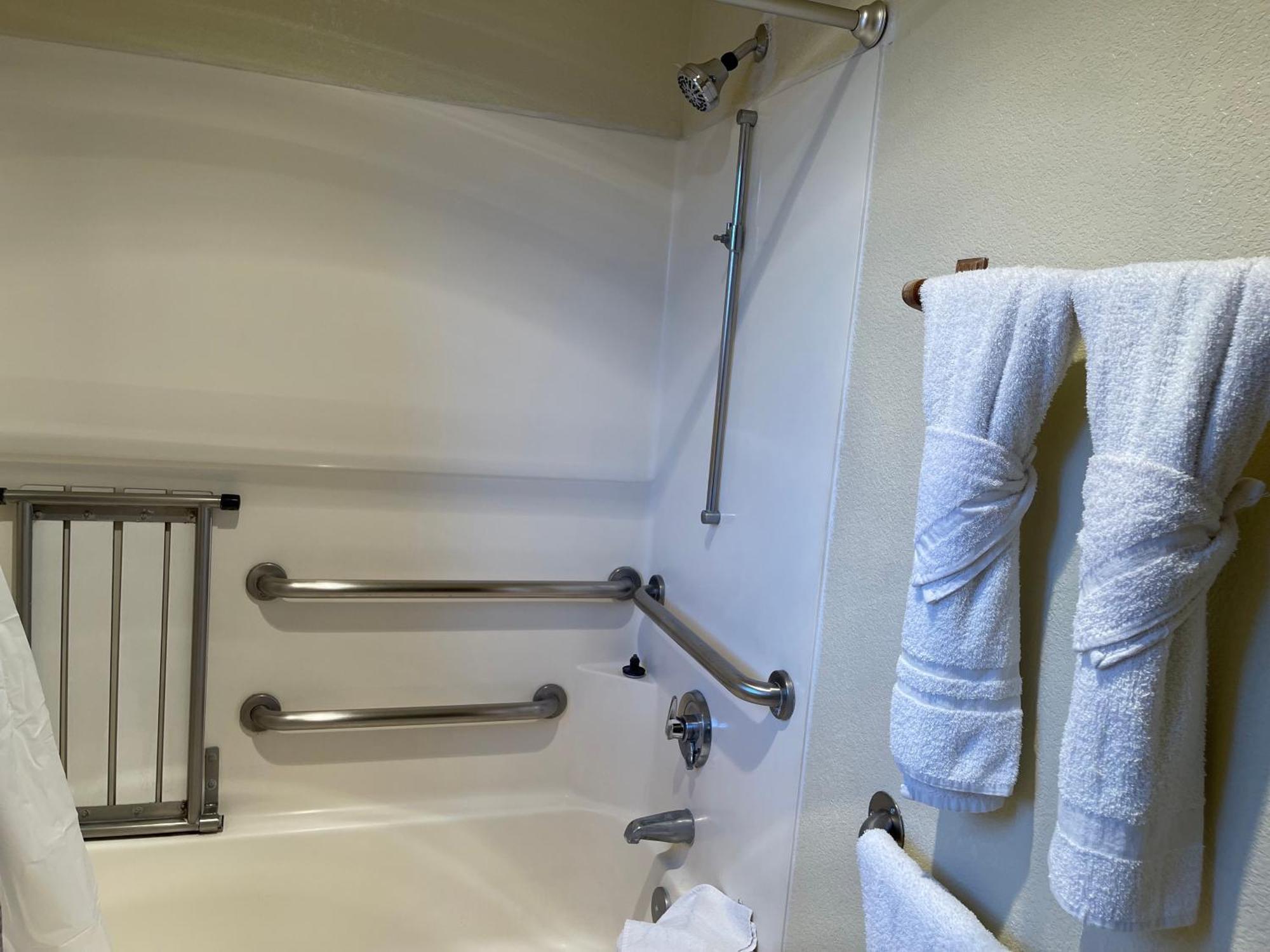 Queen Room - Disability Access