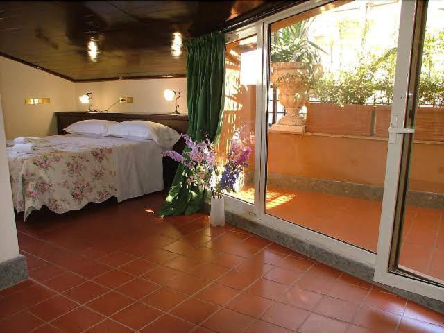 Triple Room with Balcony