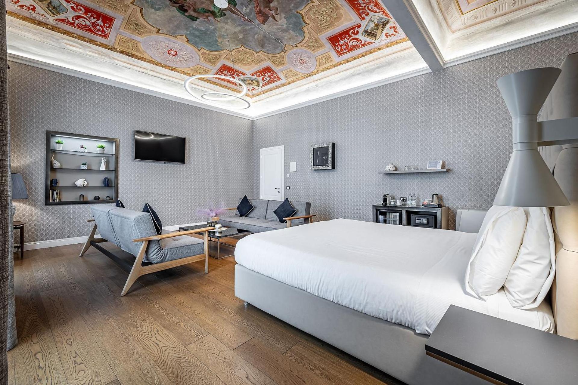 Presidential Suite