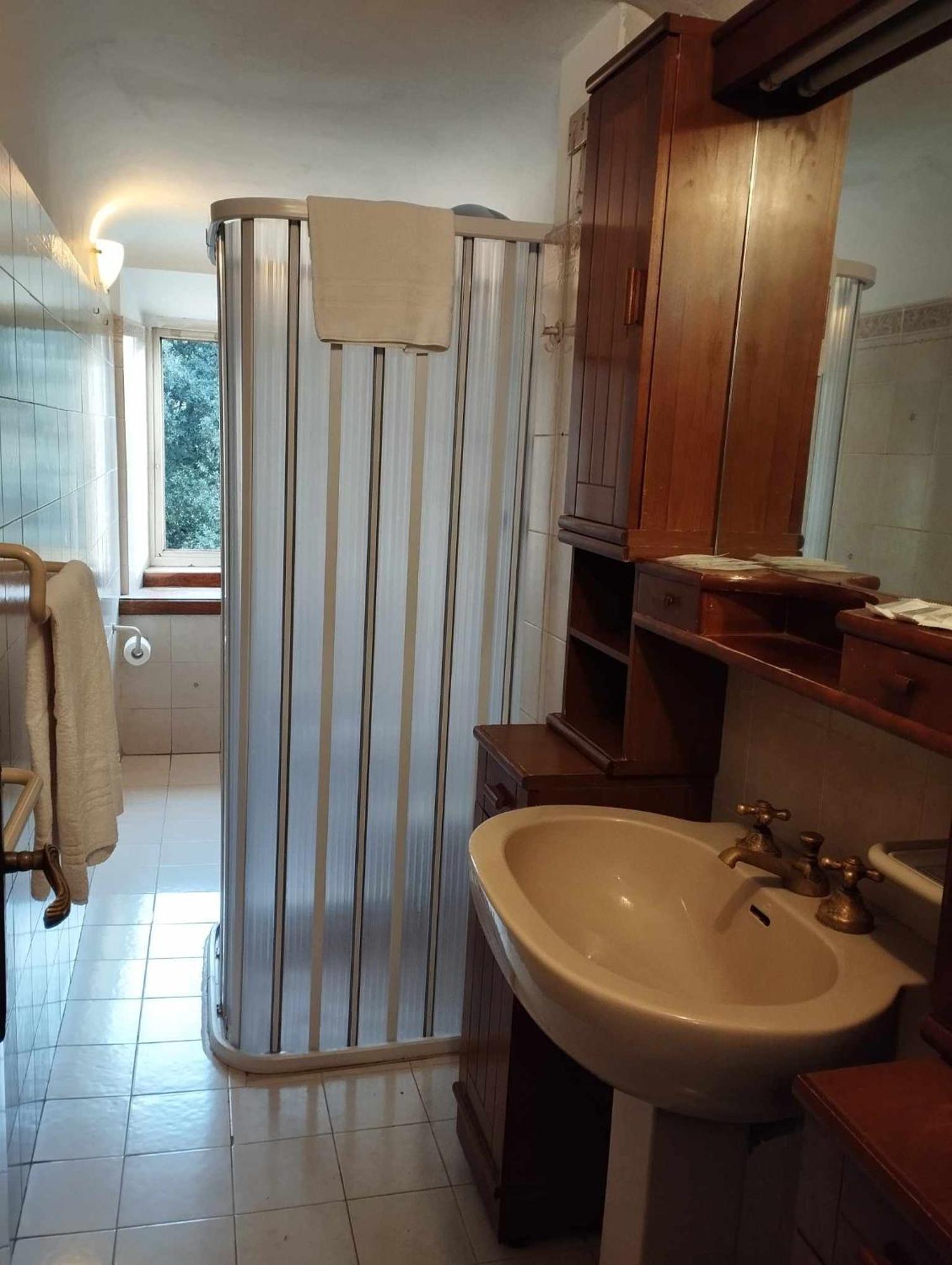 Triple Room Private External Bathroom