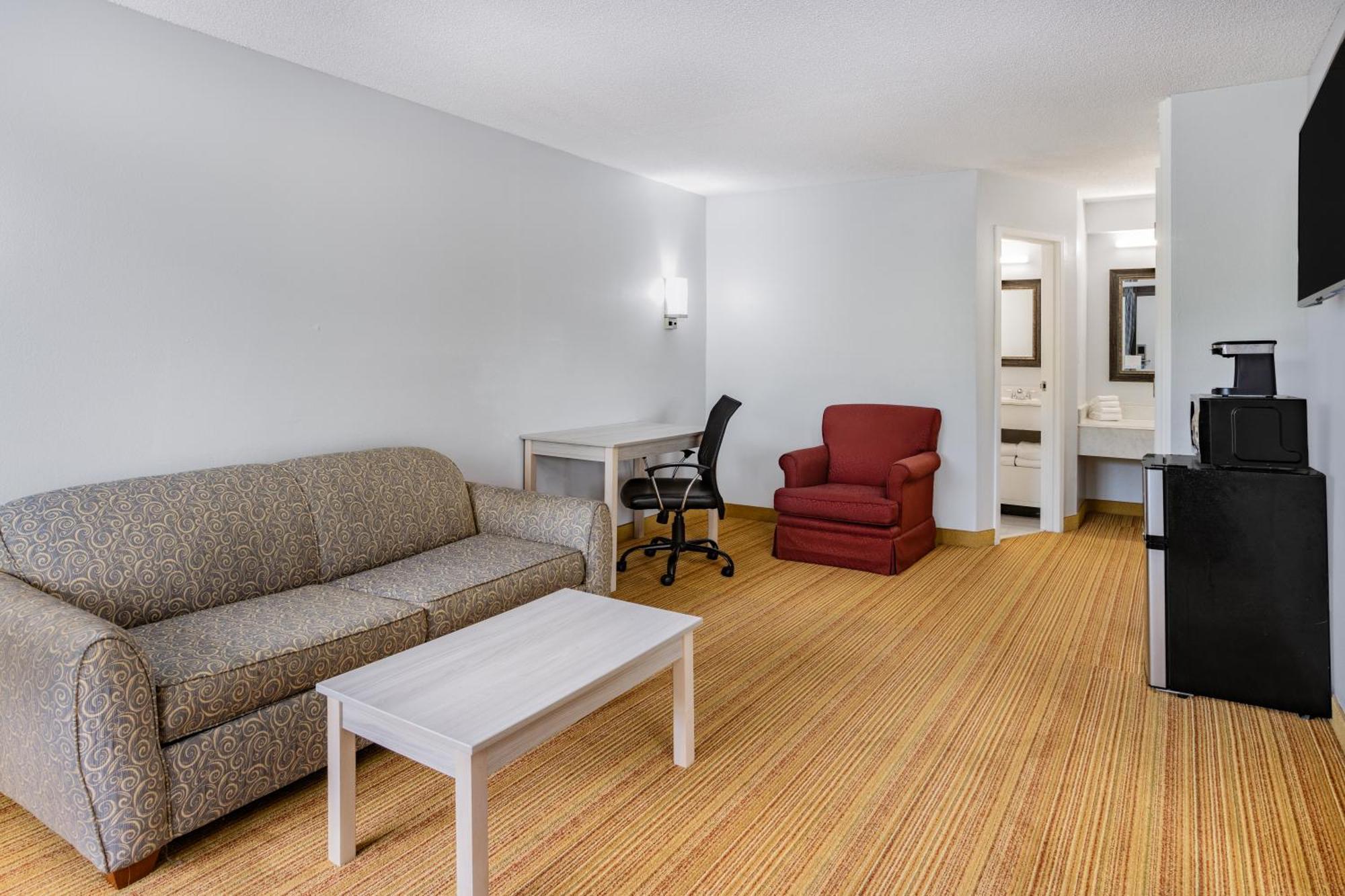 One-Bedroom Suite with Two Double Beds - Non-Smoking