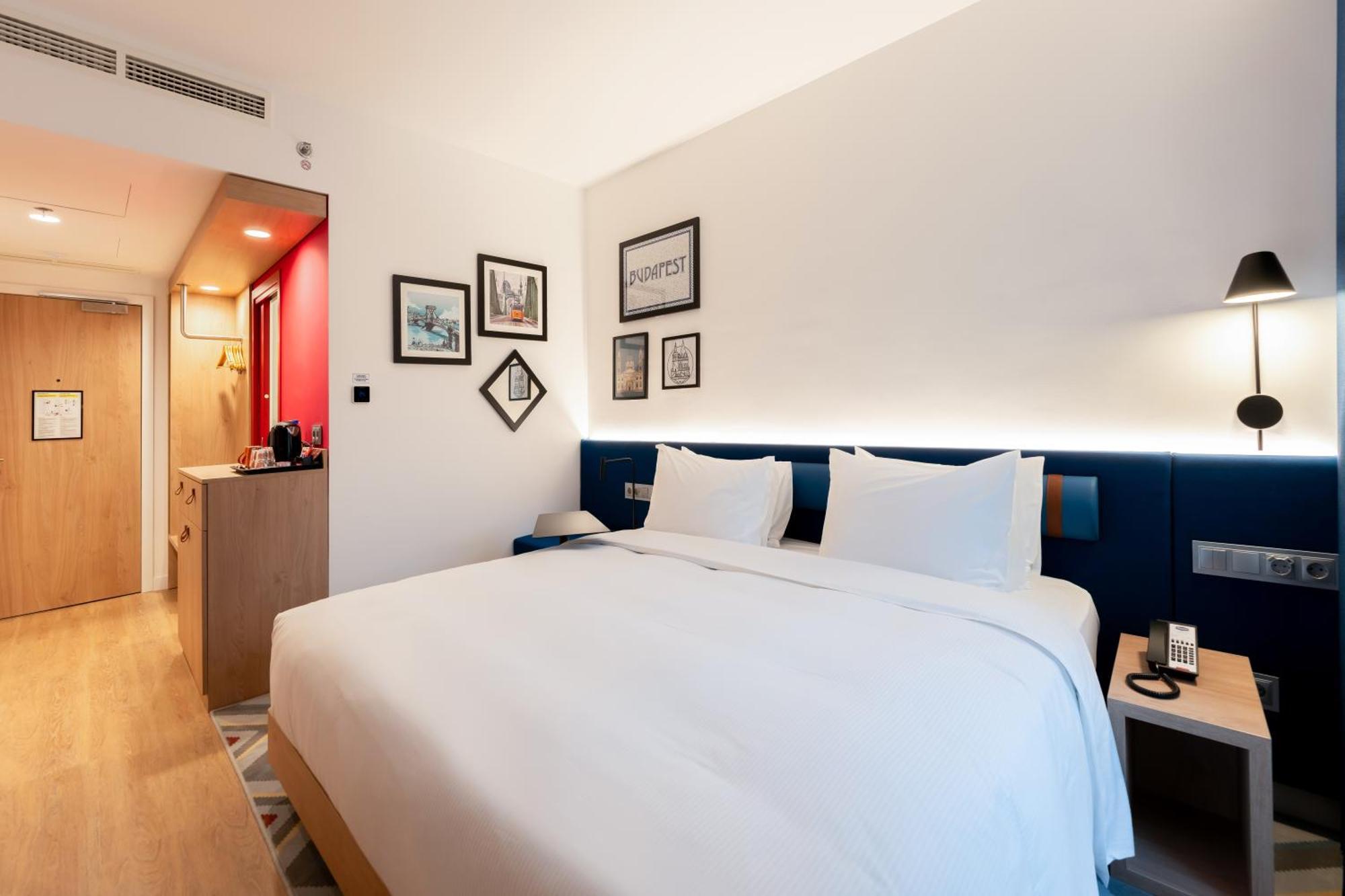Super King Room