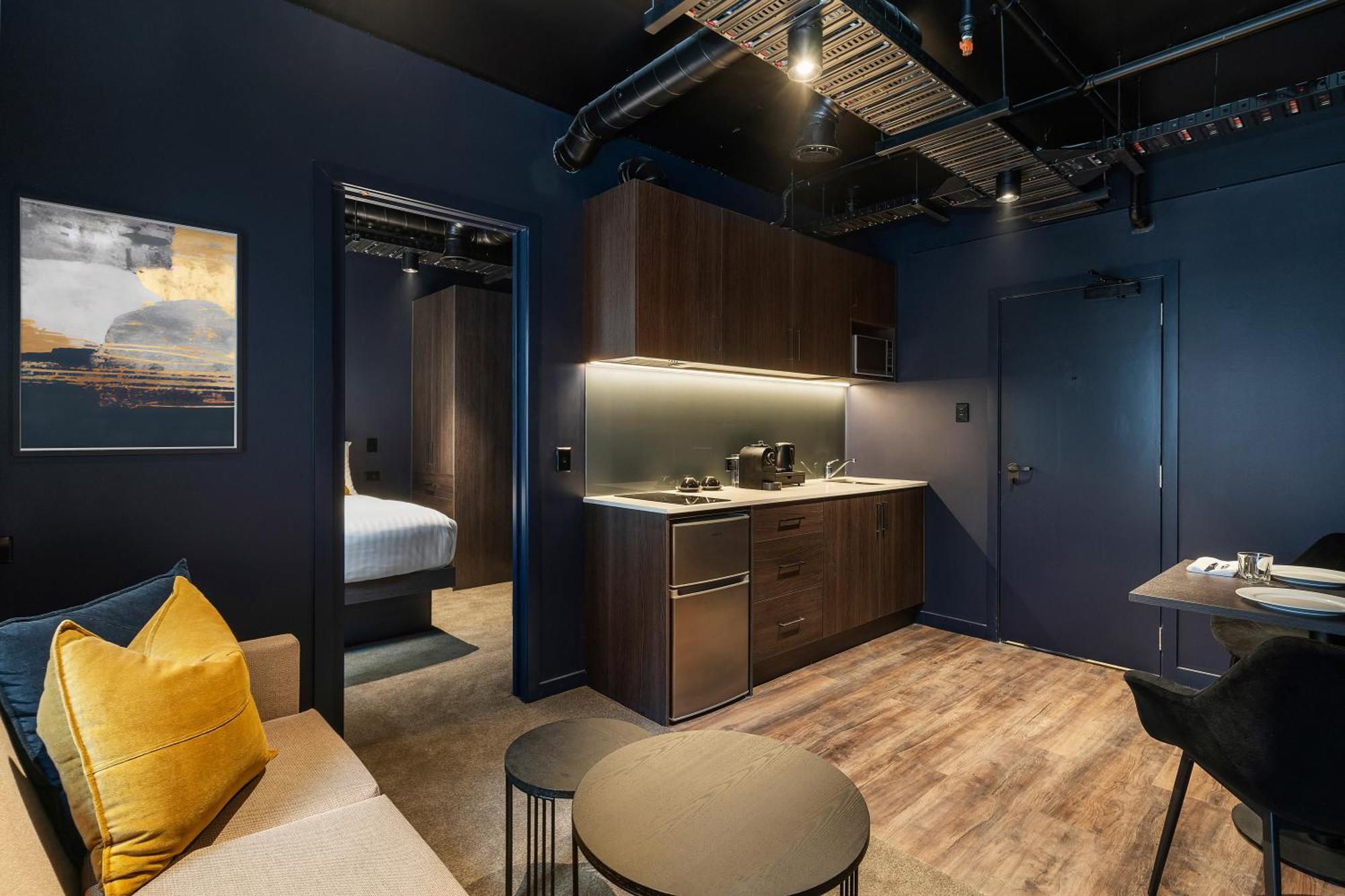 One Bedroom Metro