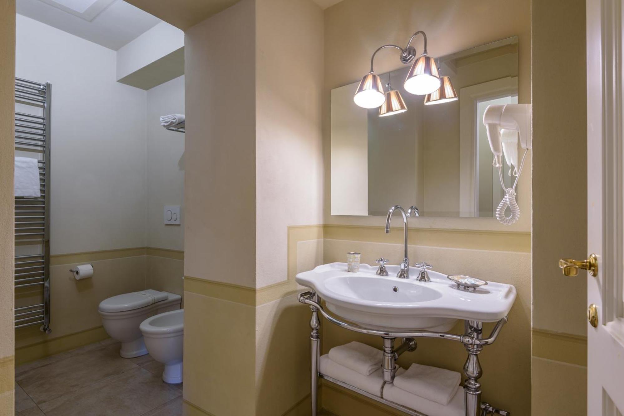 Deluxe Junior Suite