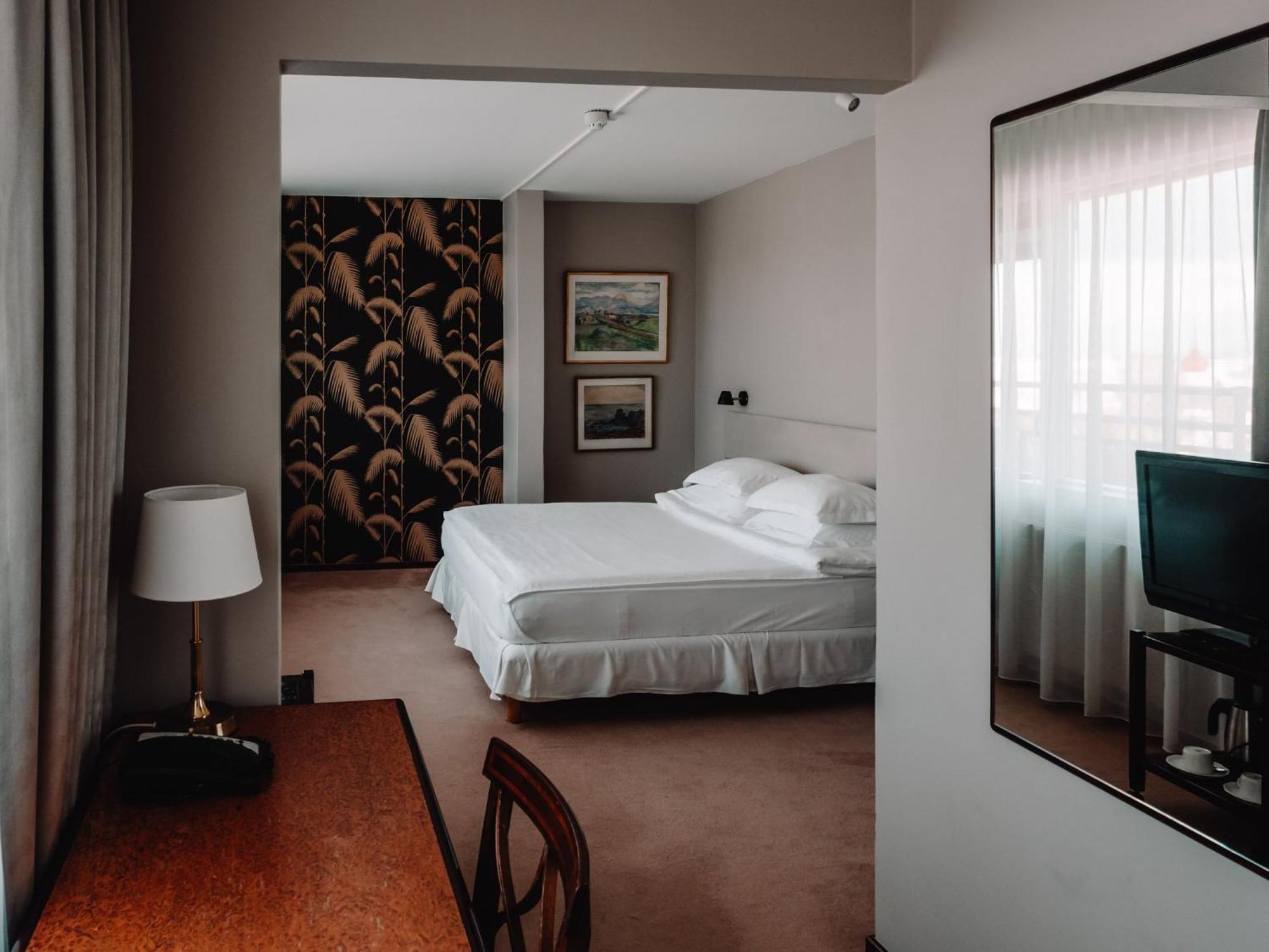 Junior Suite with Balcony
