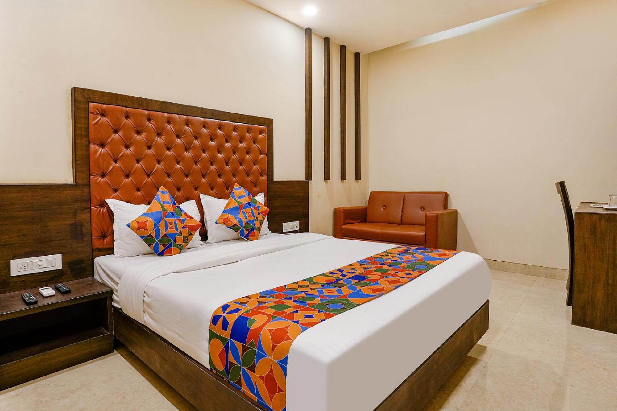 Superior Double Room,1541414341:JPEG