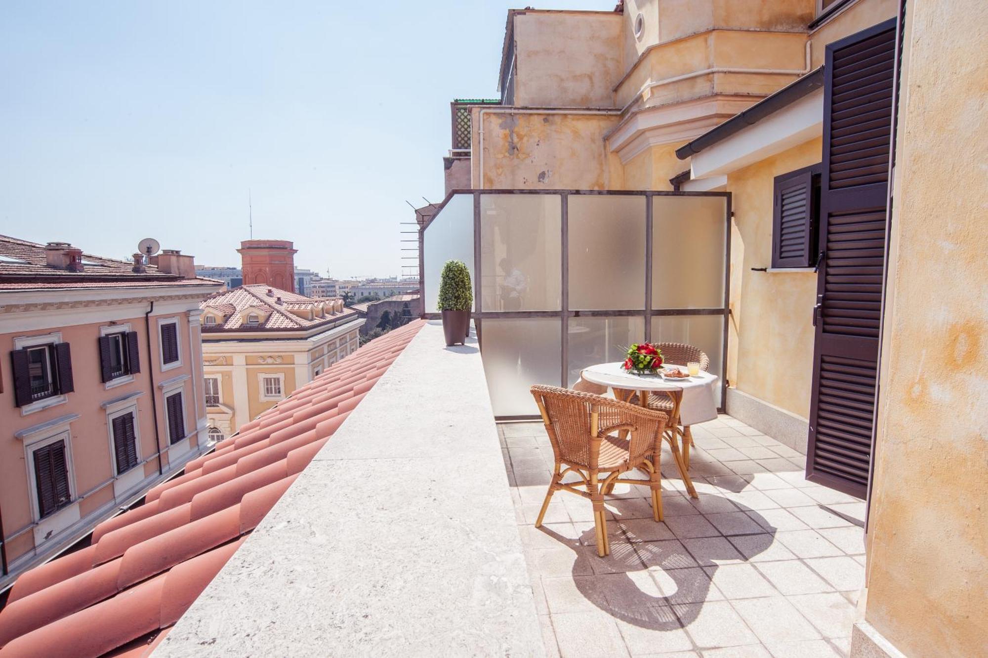 Double or Twin Room Balcony