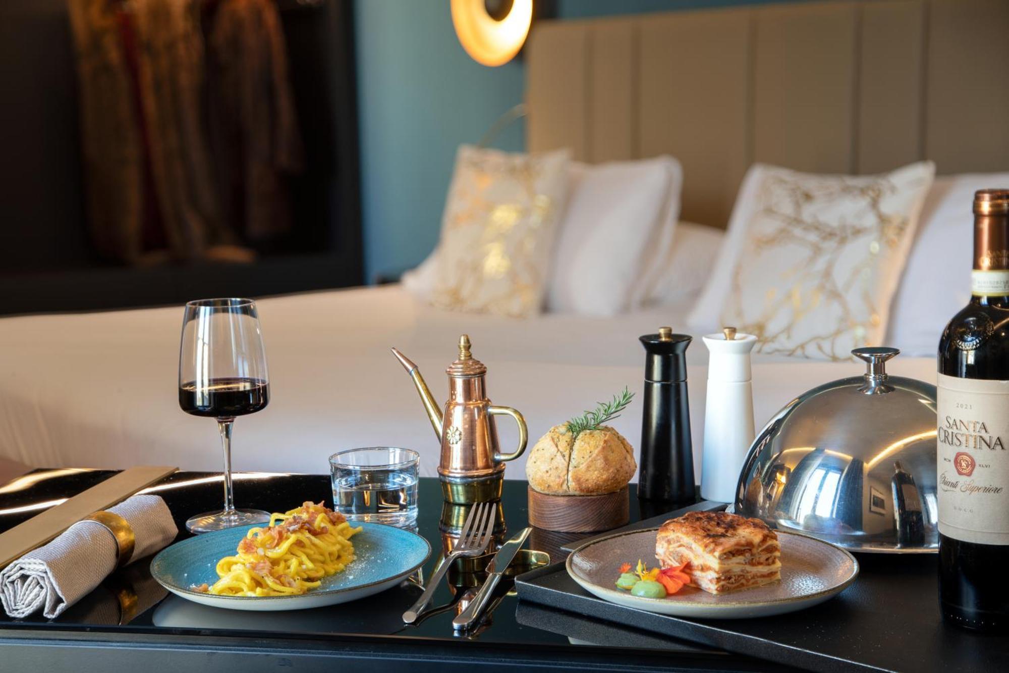 Deluxe Double or Twin Room City View