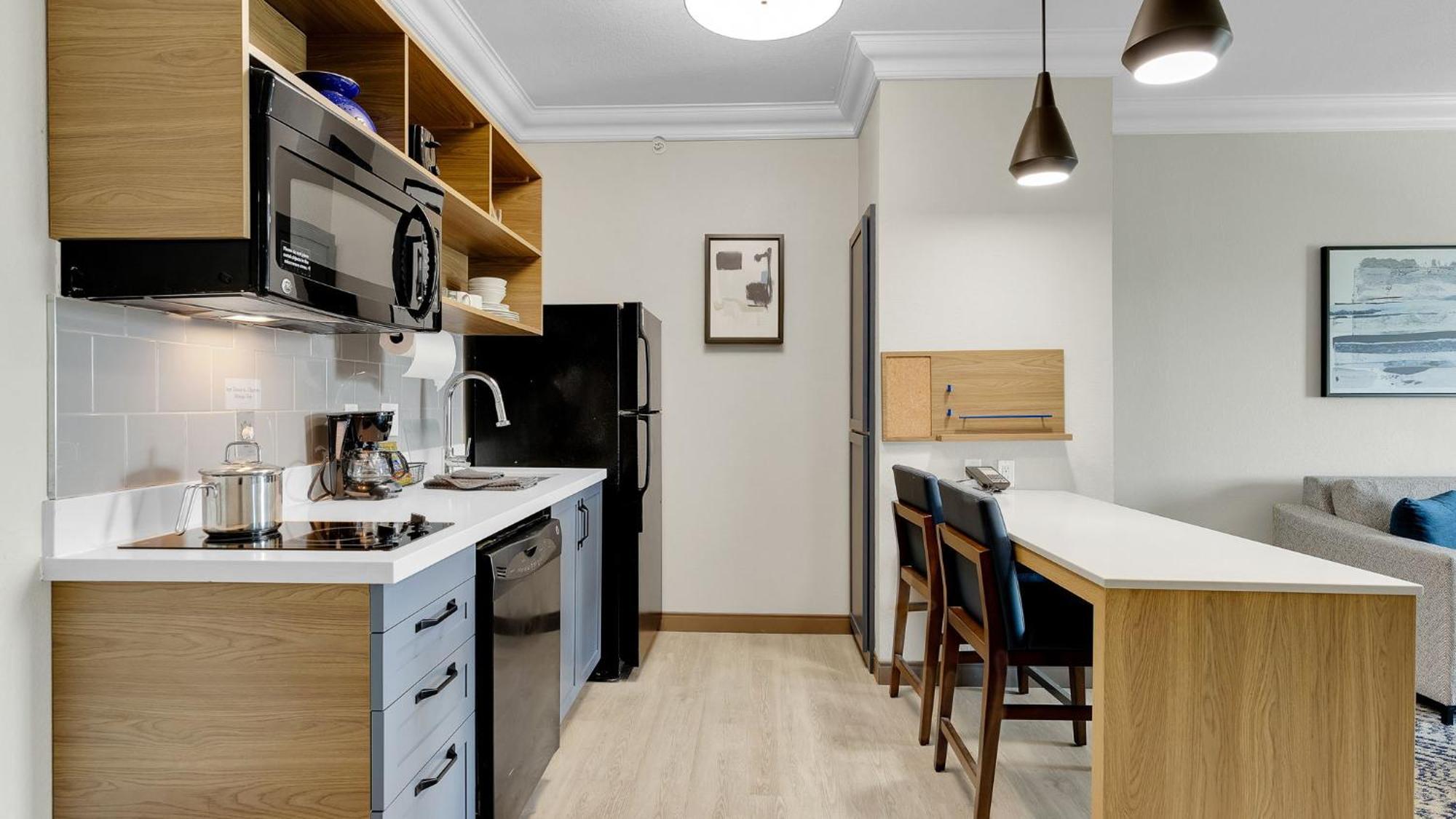 One-Bedroom King Suite