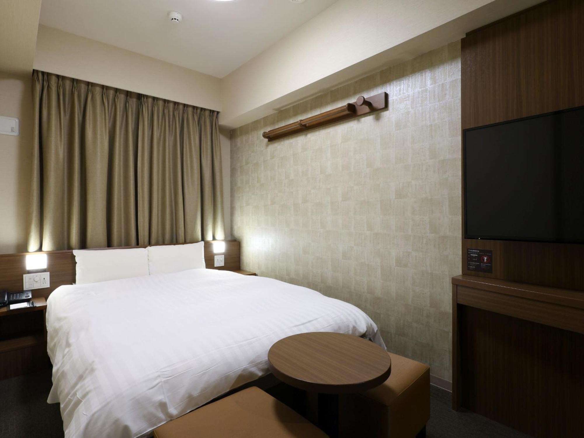 Room Selected at Check-In - Non Smoking,1542664732:JPEG