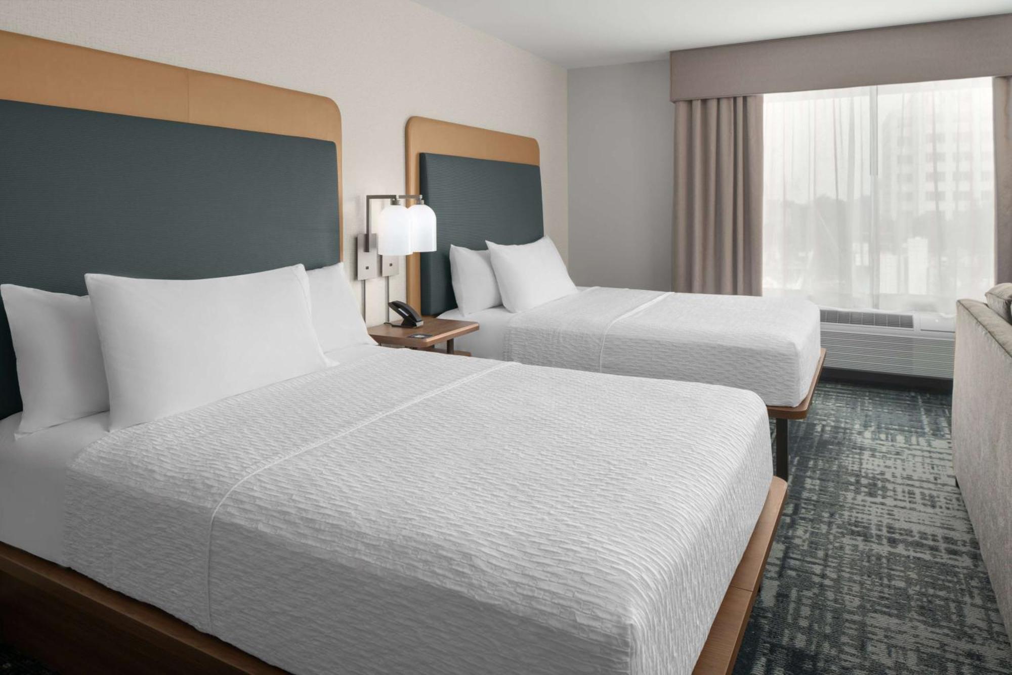 Queen Studio with Two Queen Beds - Hearing Accessible
