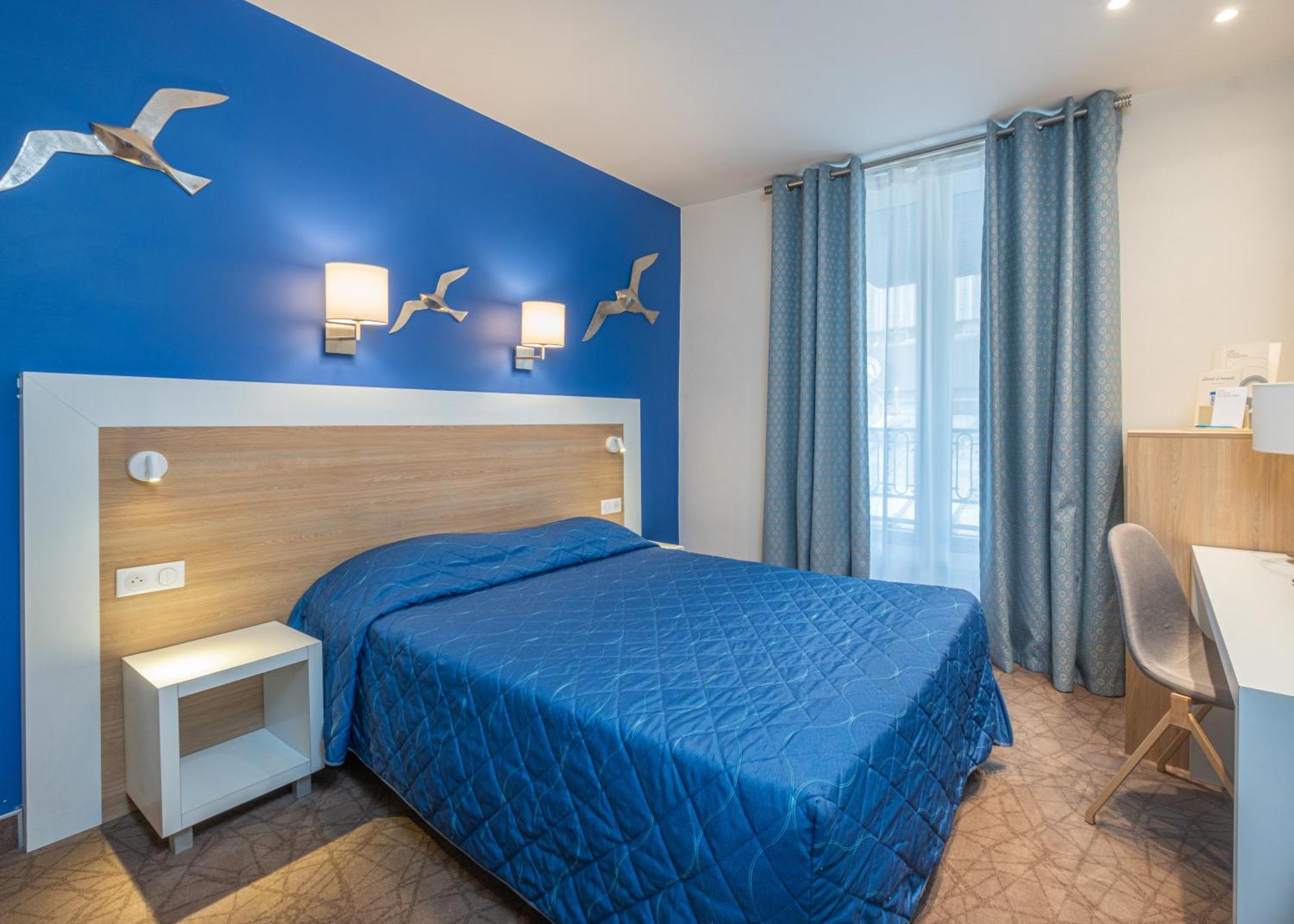 Club Double Room,1545591286:JPEG