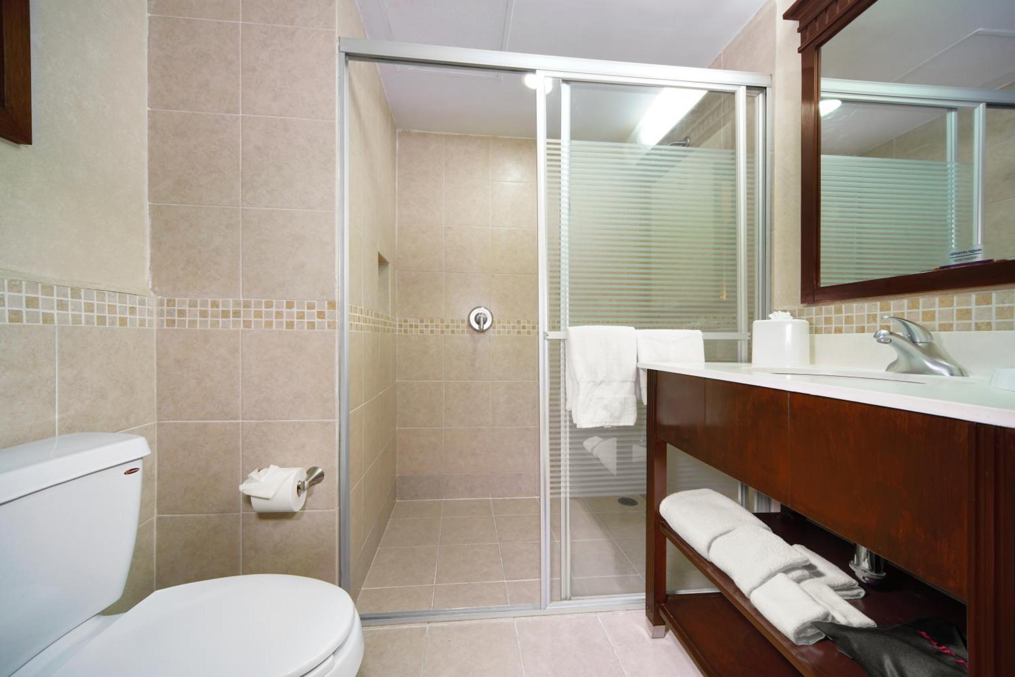 Queen Room Interior Nonsmoking
