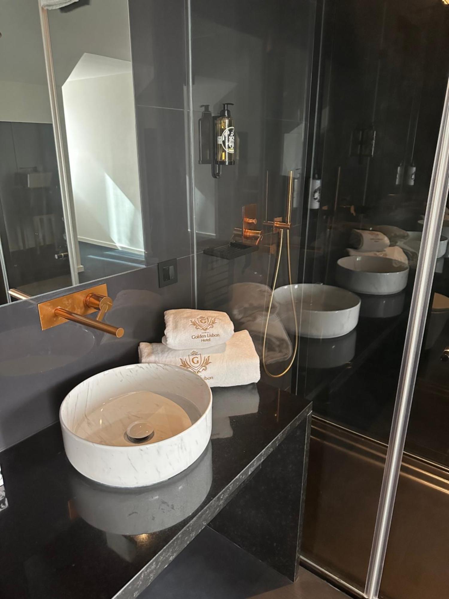 Standard Double Suite