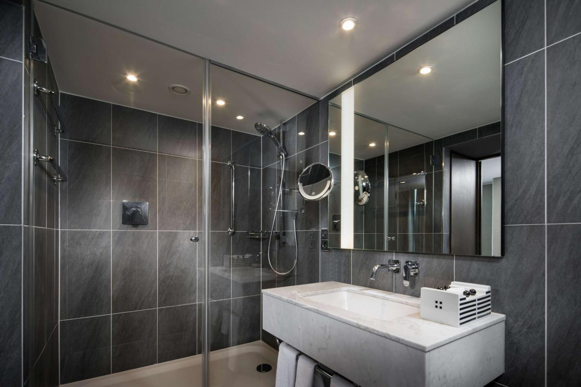 King Penthouse Family Suite