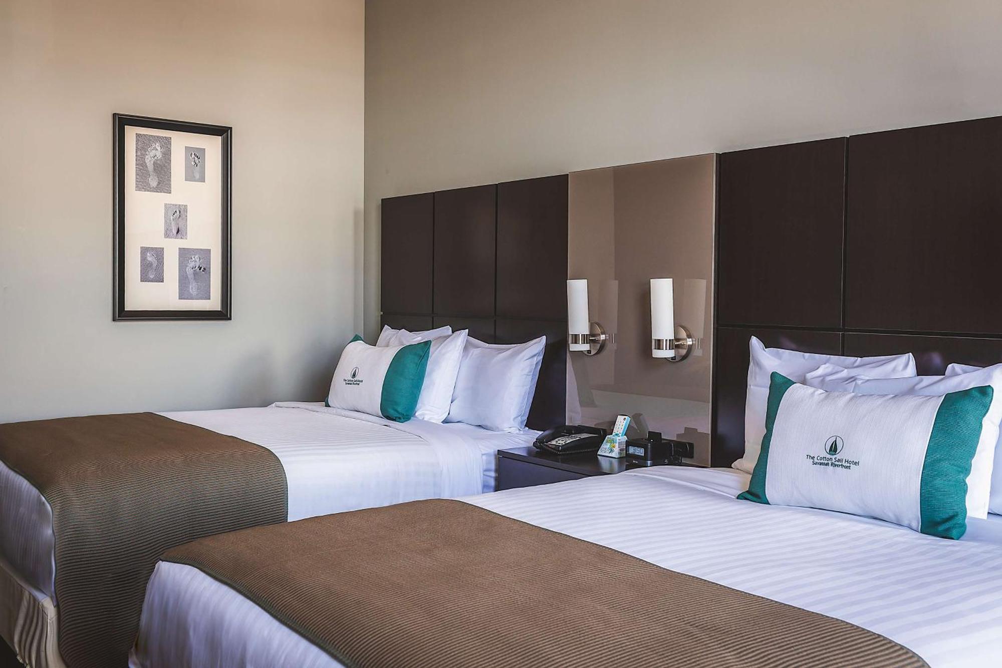 Queen Room with Two Queen Beds and River View