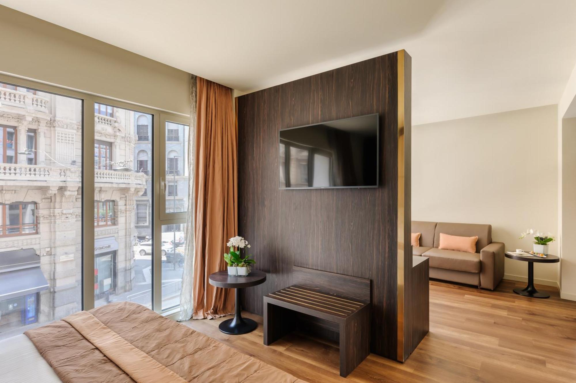 Junior Suite,1552024429:JPEG