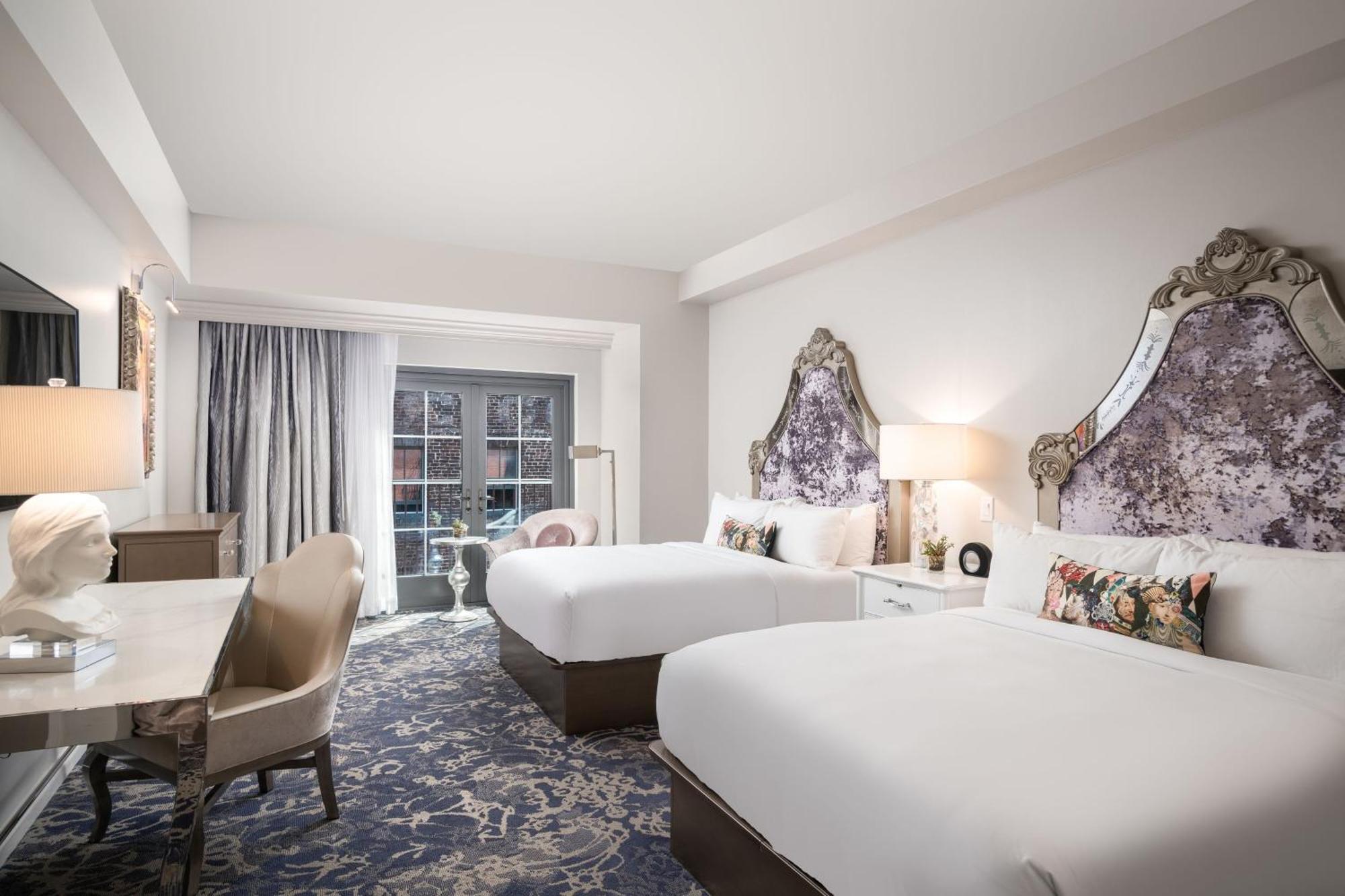 Queen Room with Two Queen Beds, City View and Roll-in Shower - Mobility Accessible