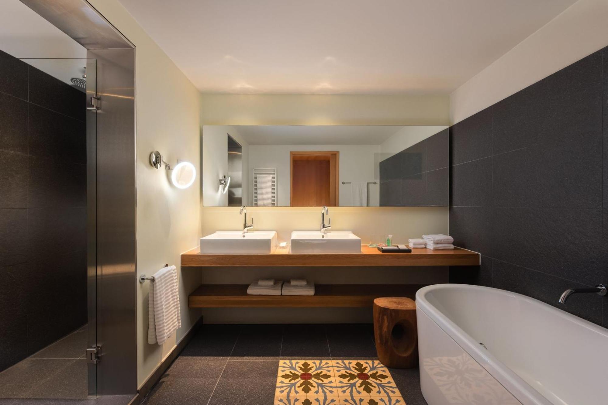 Grand Terrace Suite,1554226786:JPEG