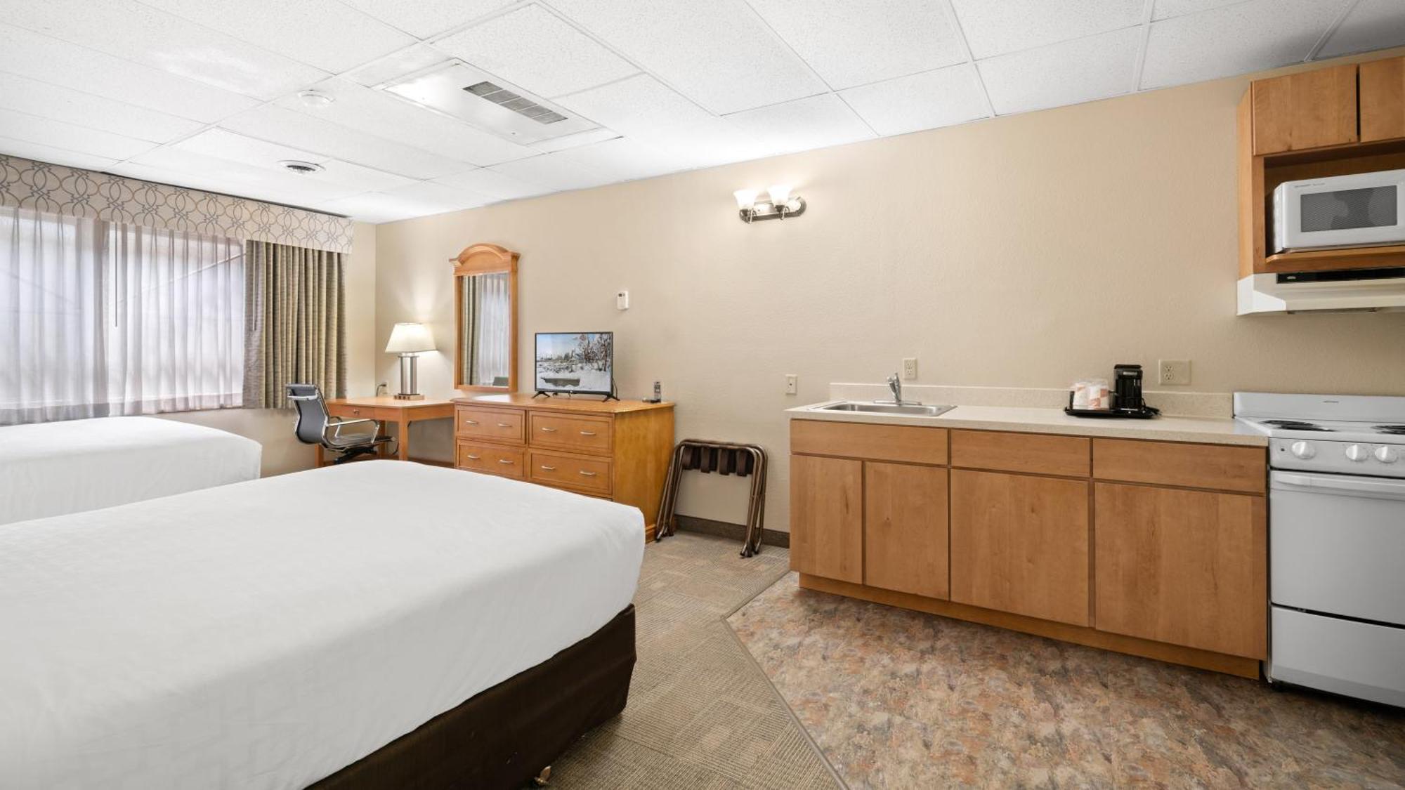 Queen Room with Two Queen Beds - Non-Smoking