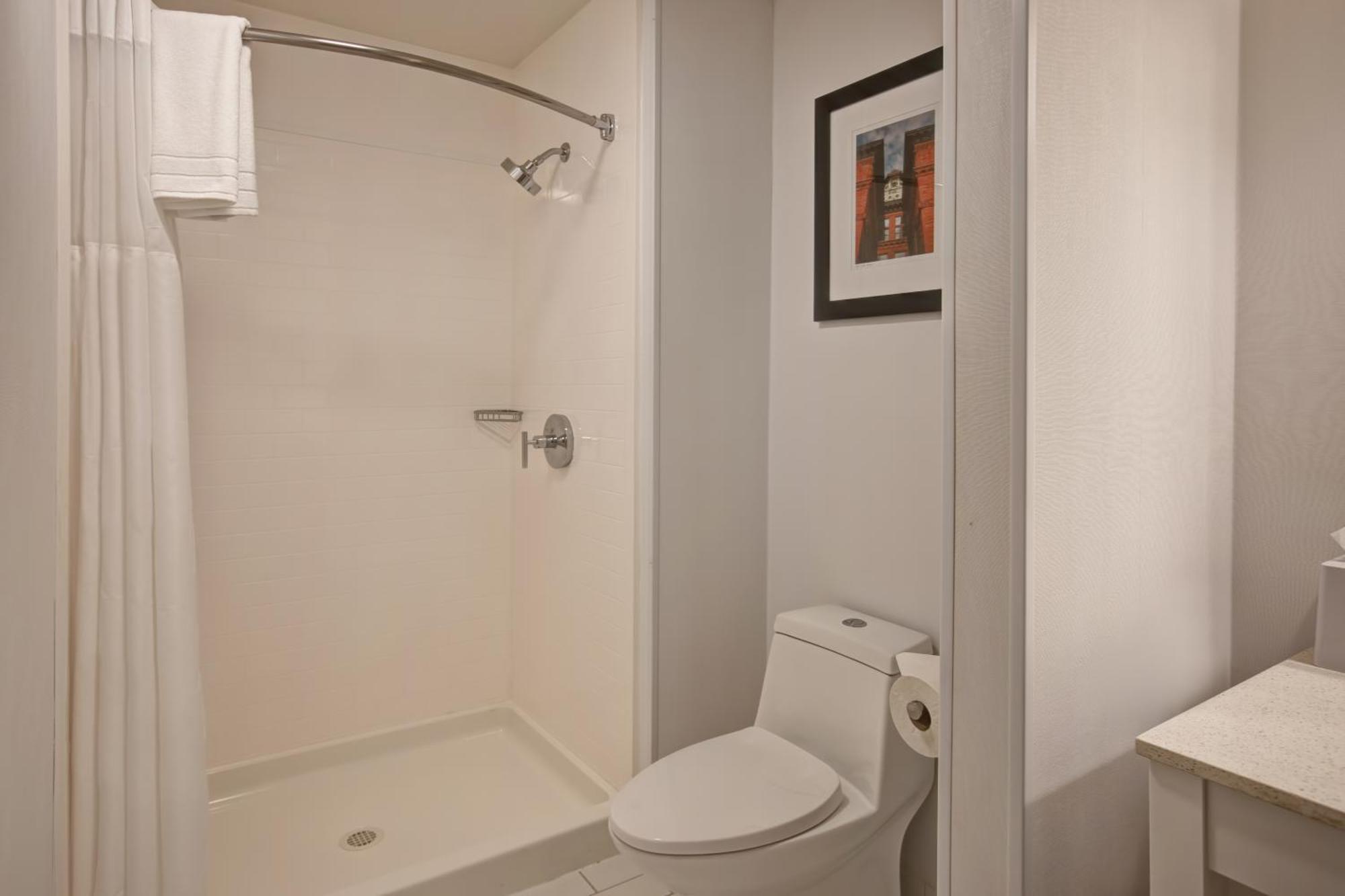 Suite, 1 Queen, Sofa bed, Towers Building