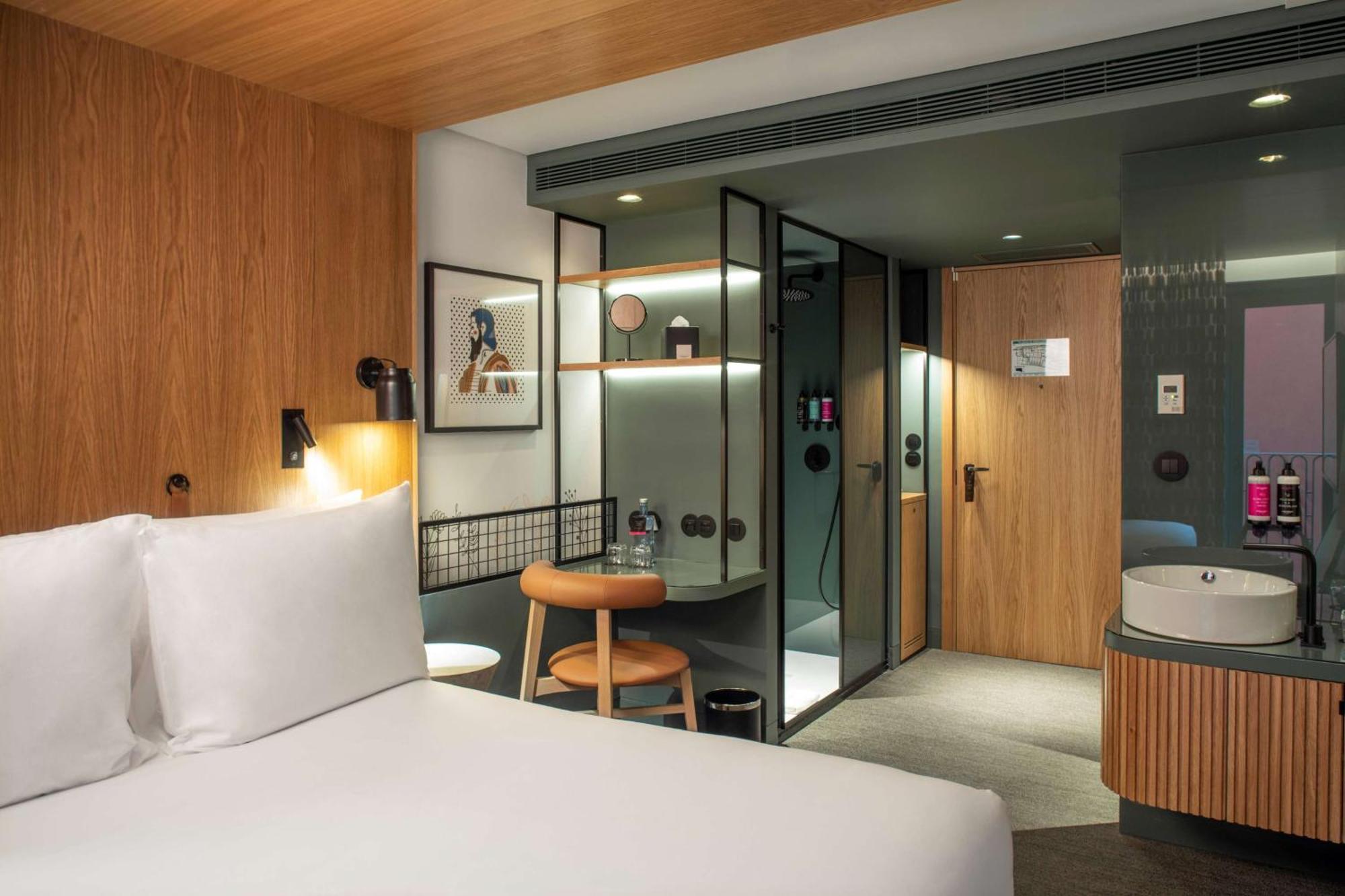 King Guest Room