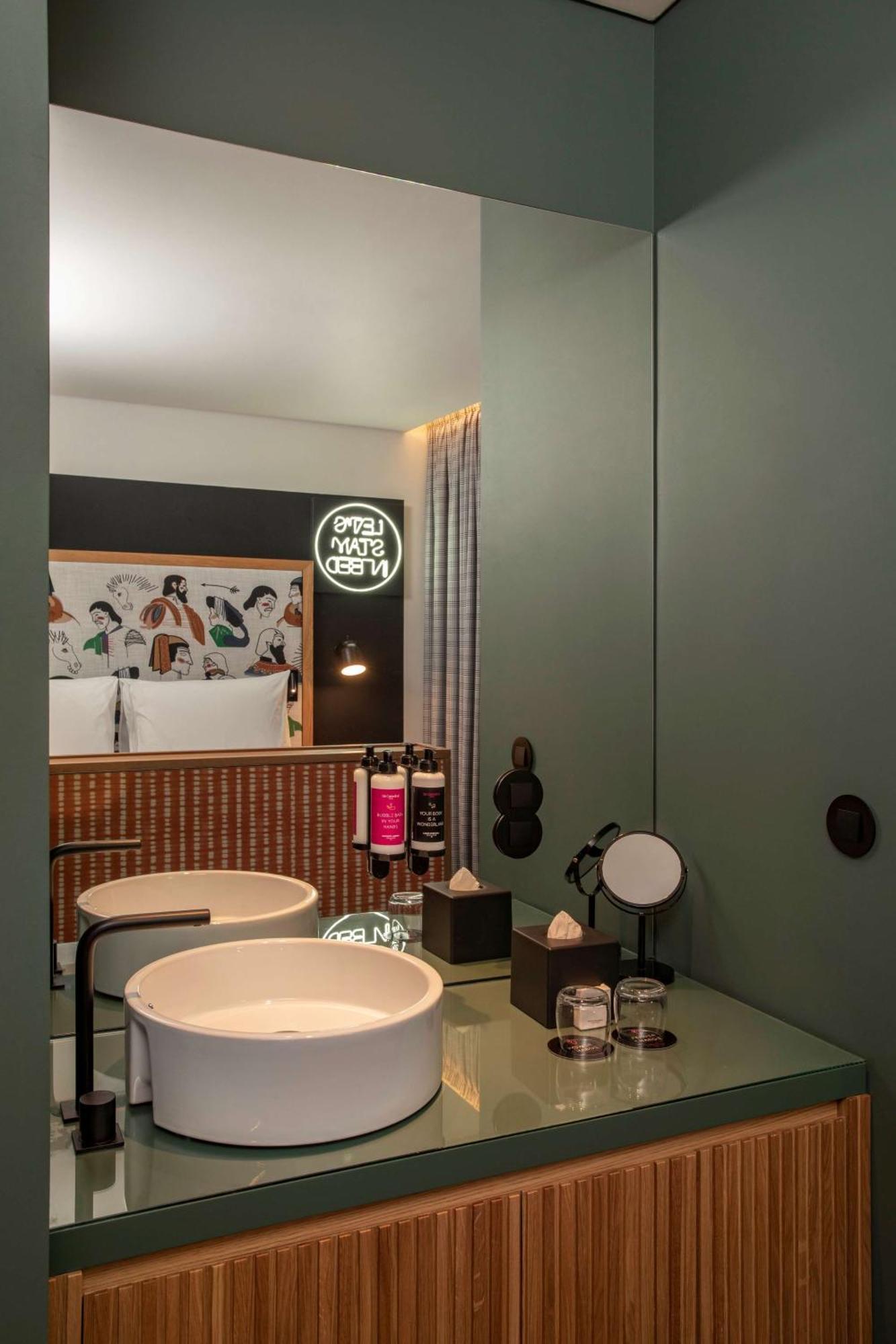 King Guest Room