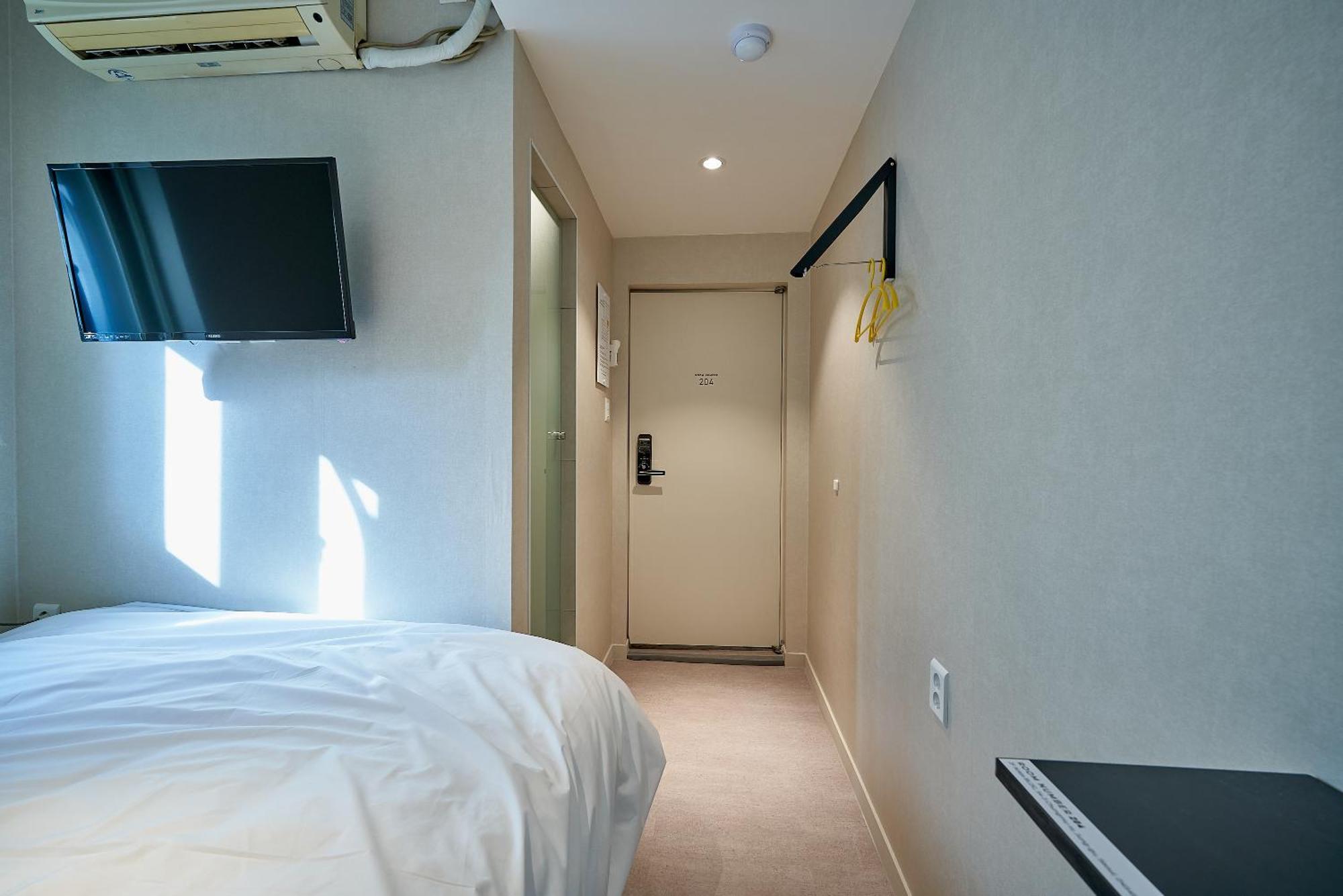 Double Room 204