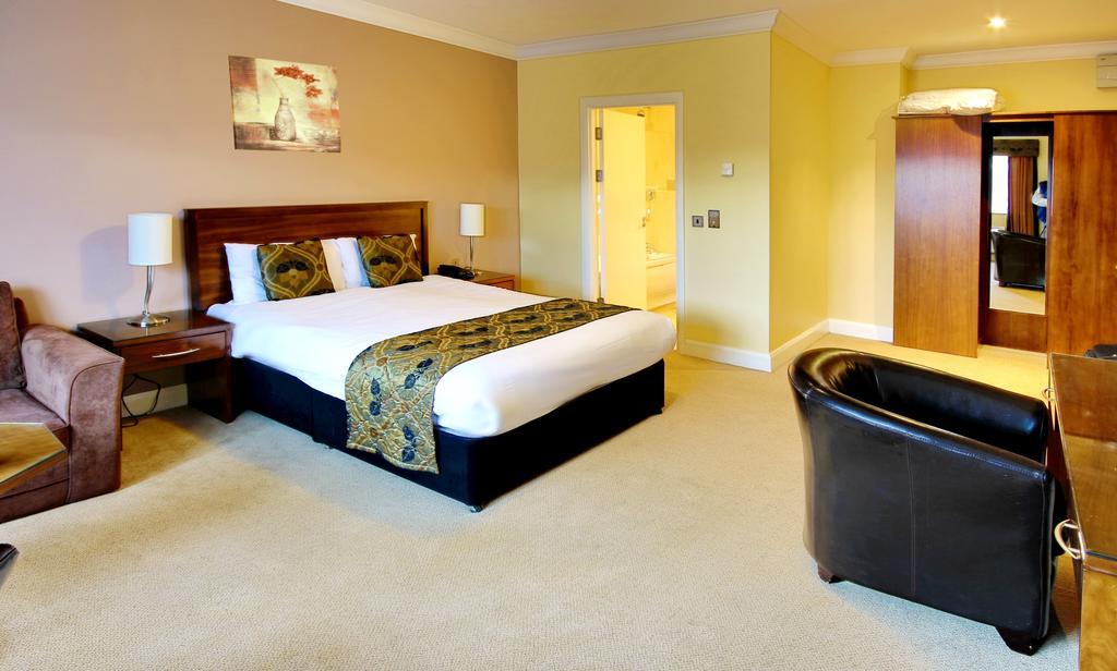 Deluxe King or Twin Room