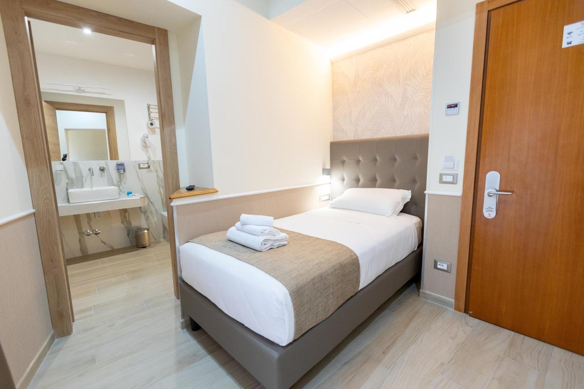 Deluxe Single Room Balcony