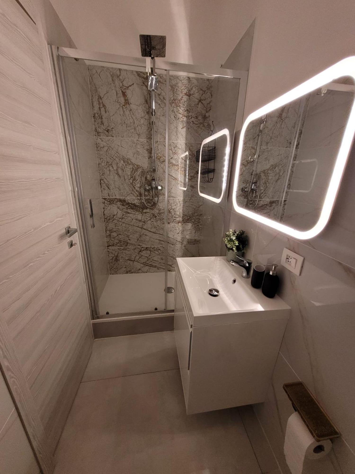 Deluxe Double Room with Bath