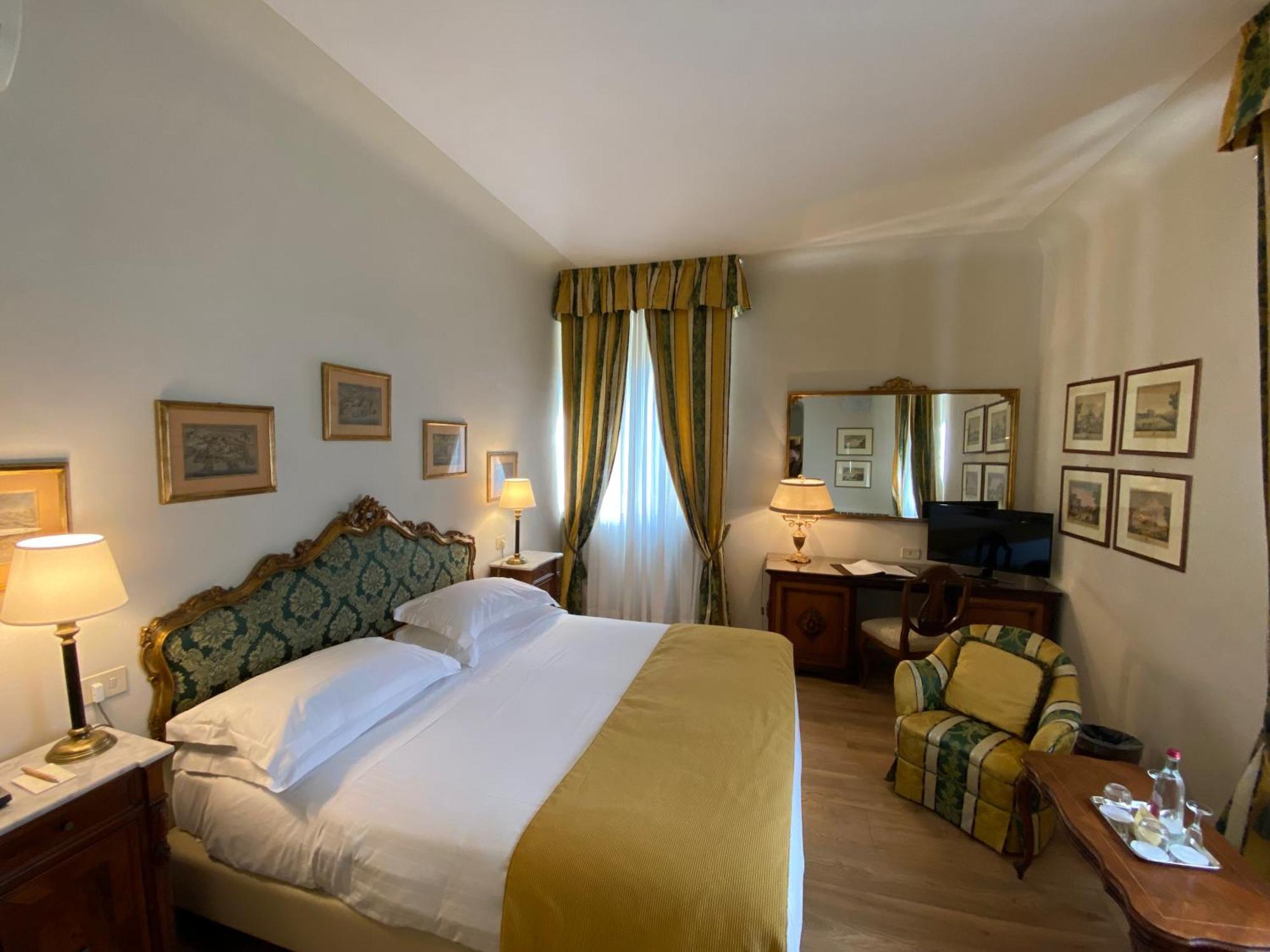 Deluxe Double or Twin Room Balcony