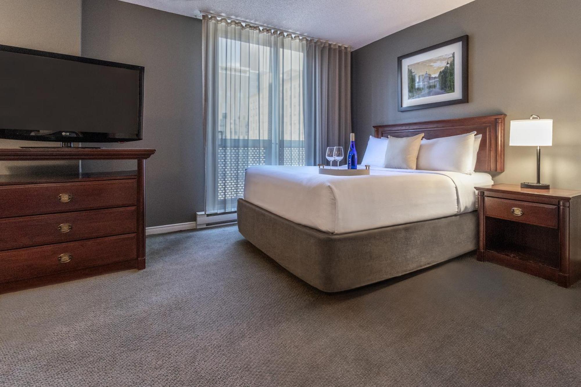 Studio with One Queen Bed