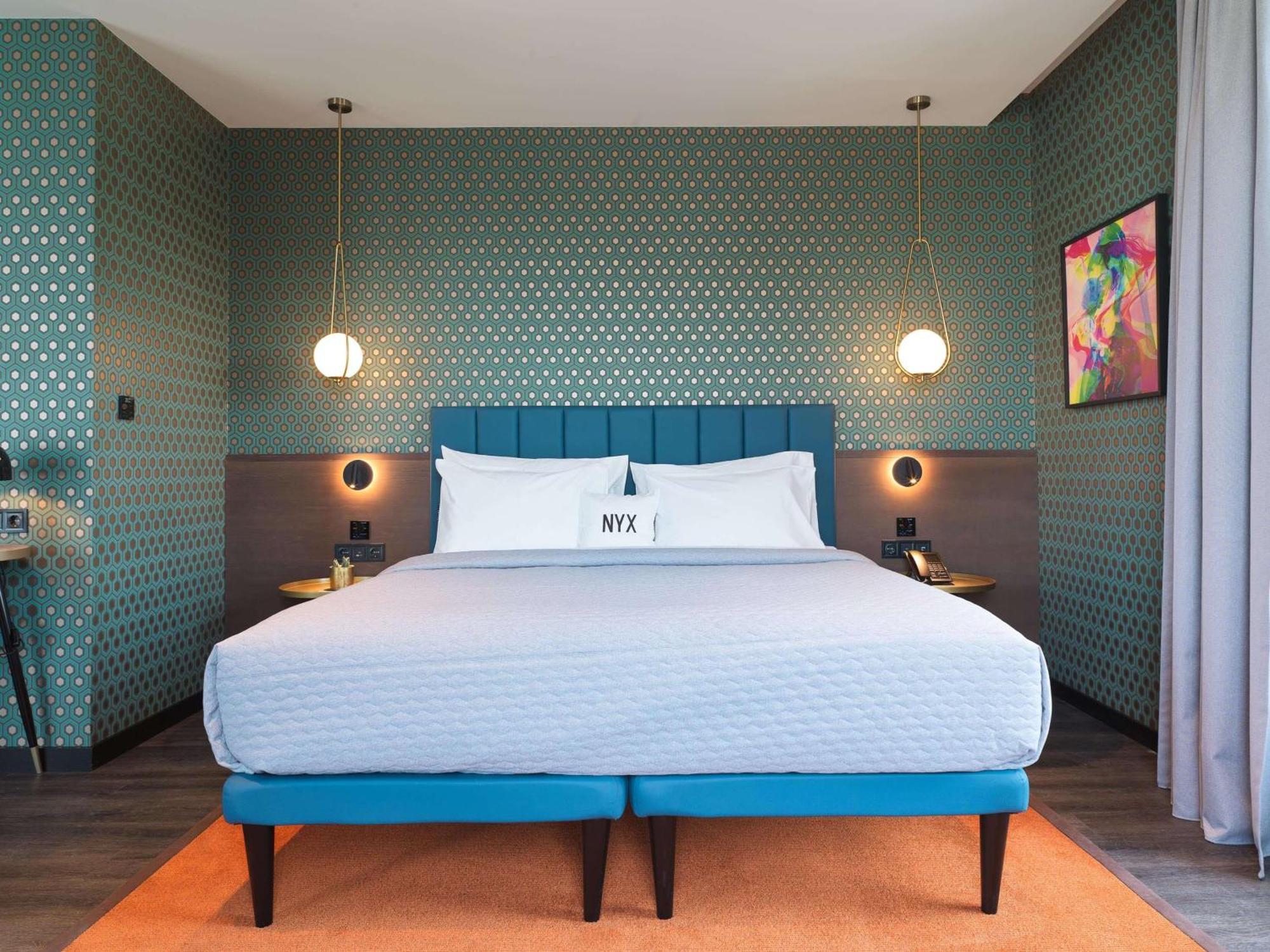 NYX Executive Suite – 3 Rooms Interconnected