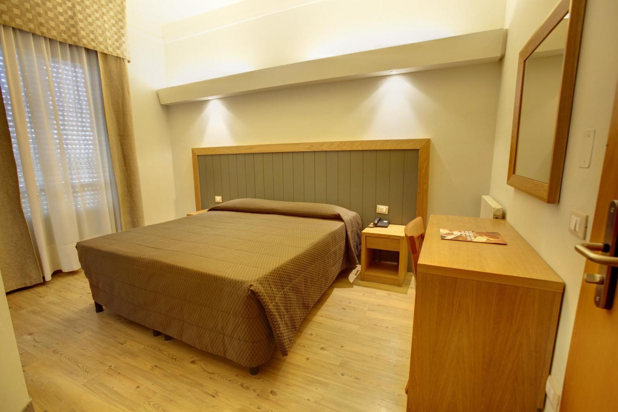 Double or Twin Room Balcony