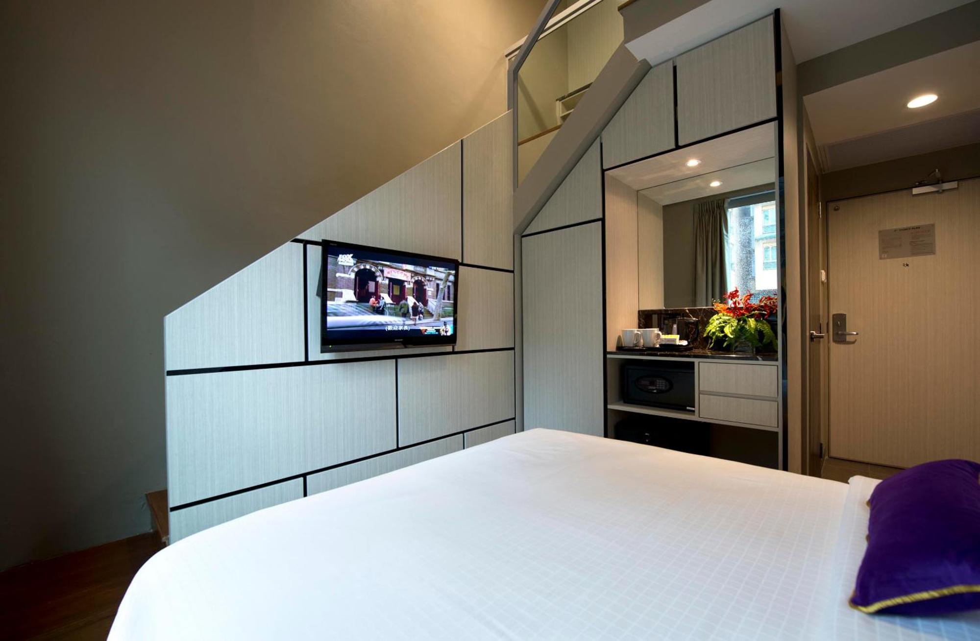 Studio Room
