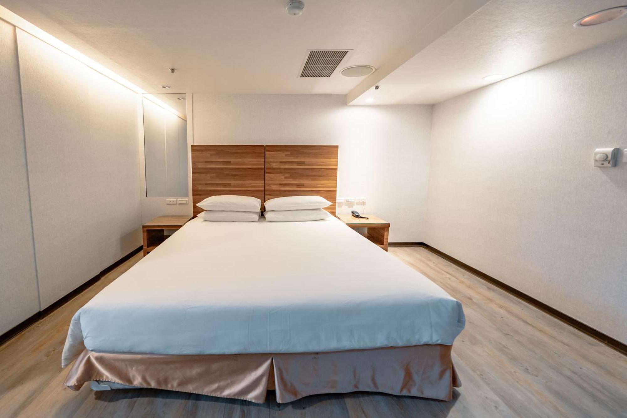 Business Double Room with City View