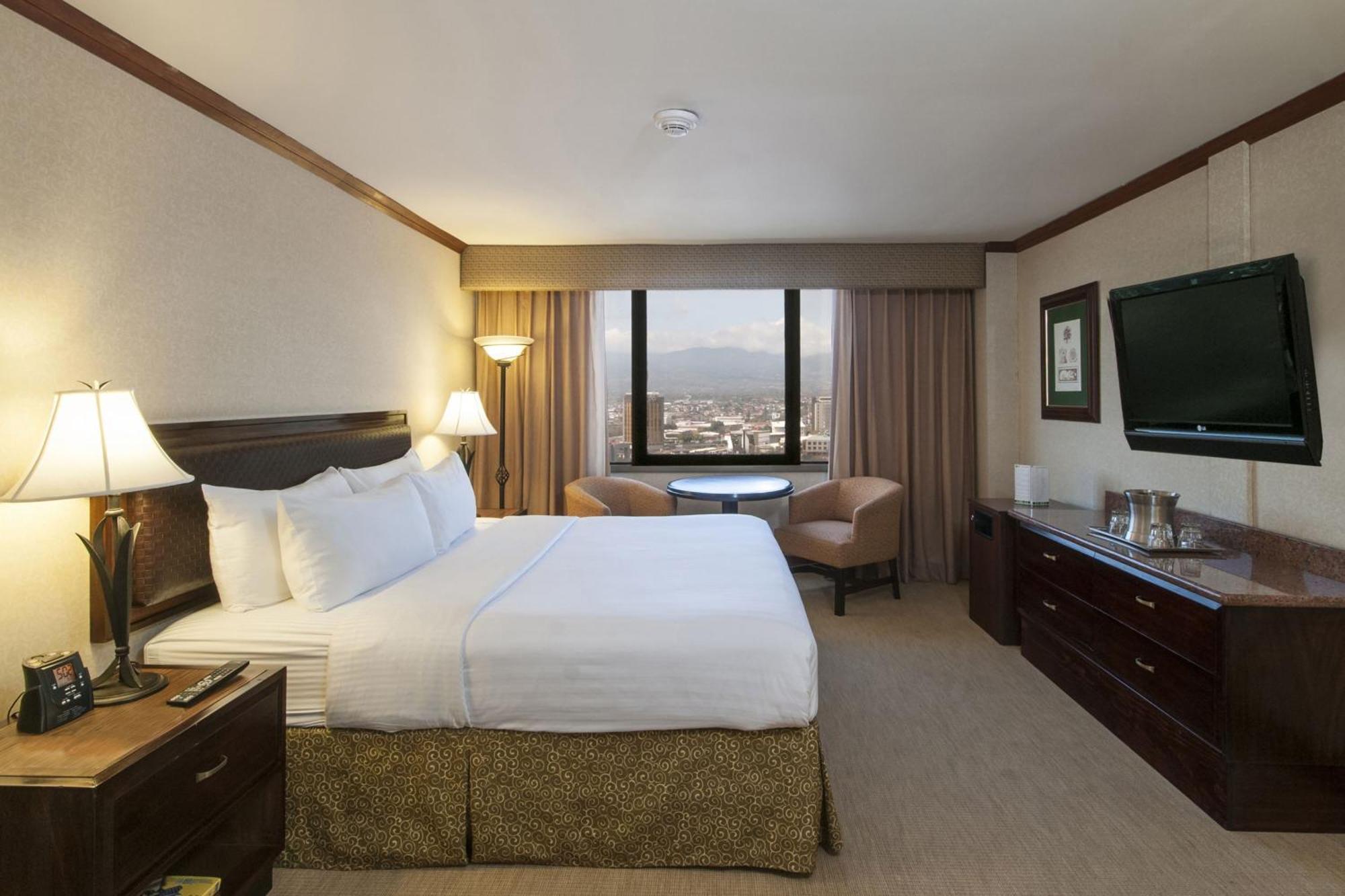 Executive King Room with City View