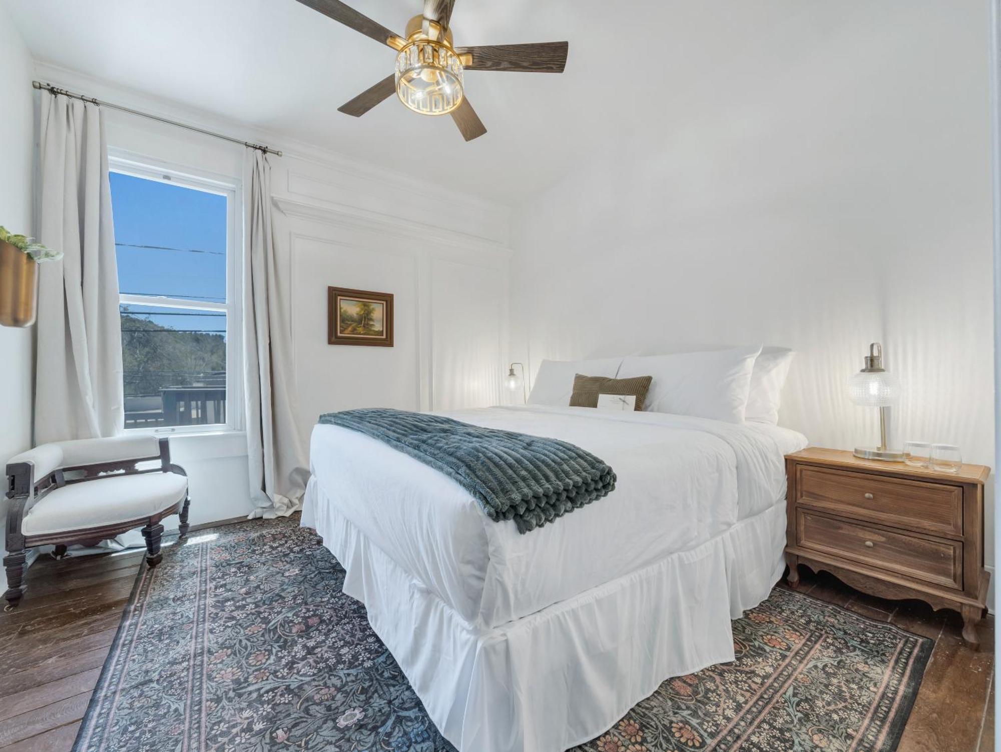 Deluxe Family Suite