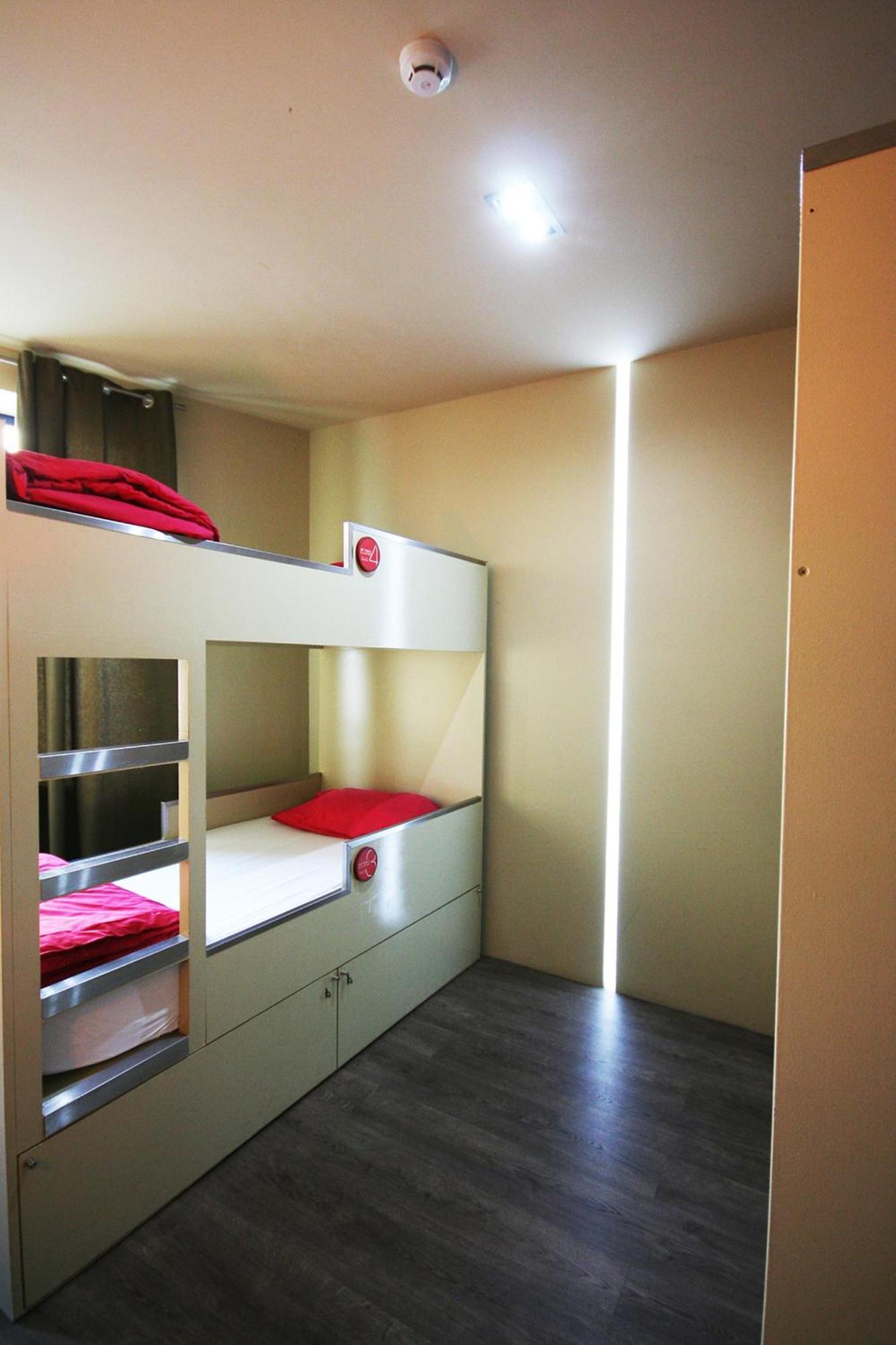 Bed 4-Bed Dormitory Room