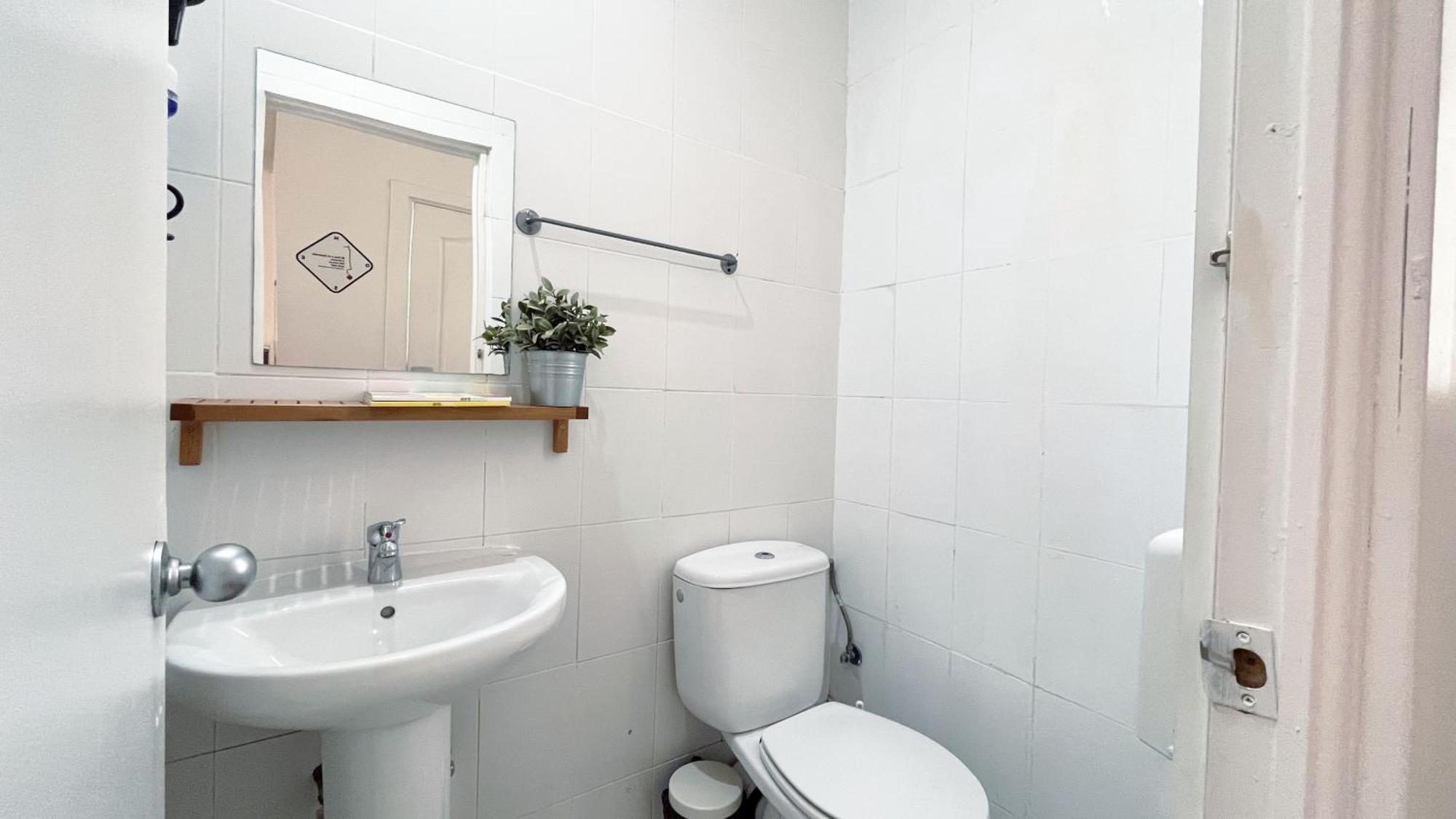 Triple Room with Private Bathroom