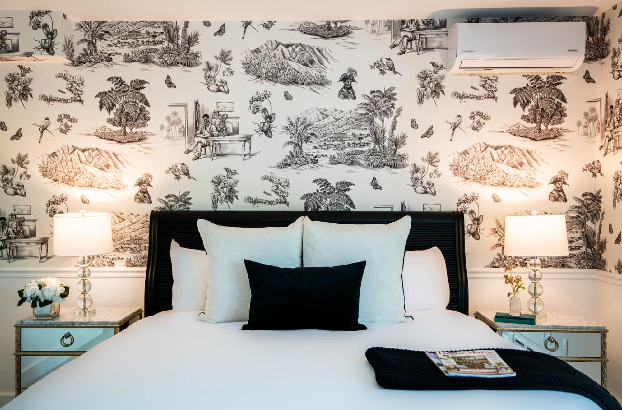 Deluxe king, Room 6