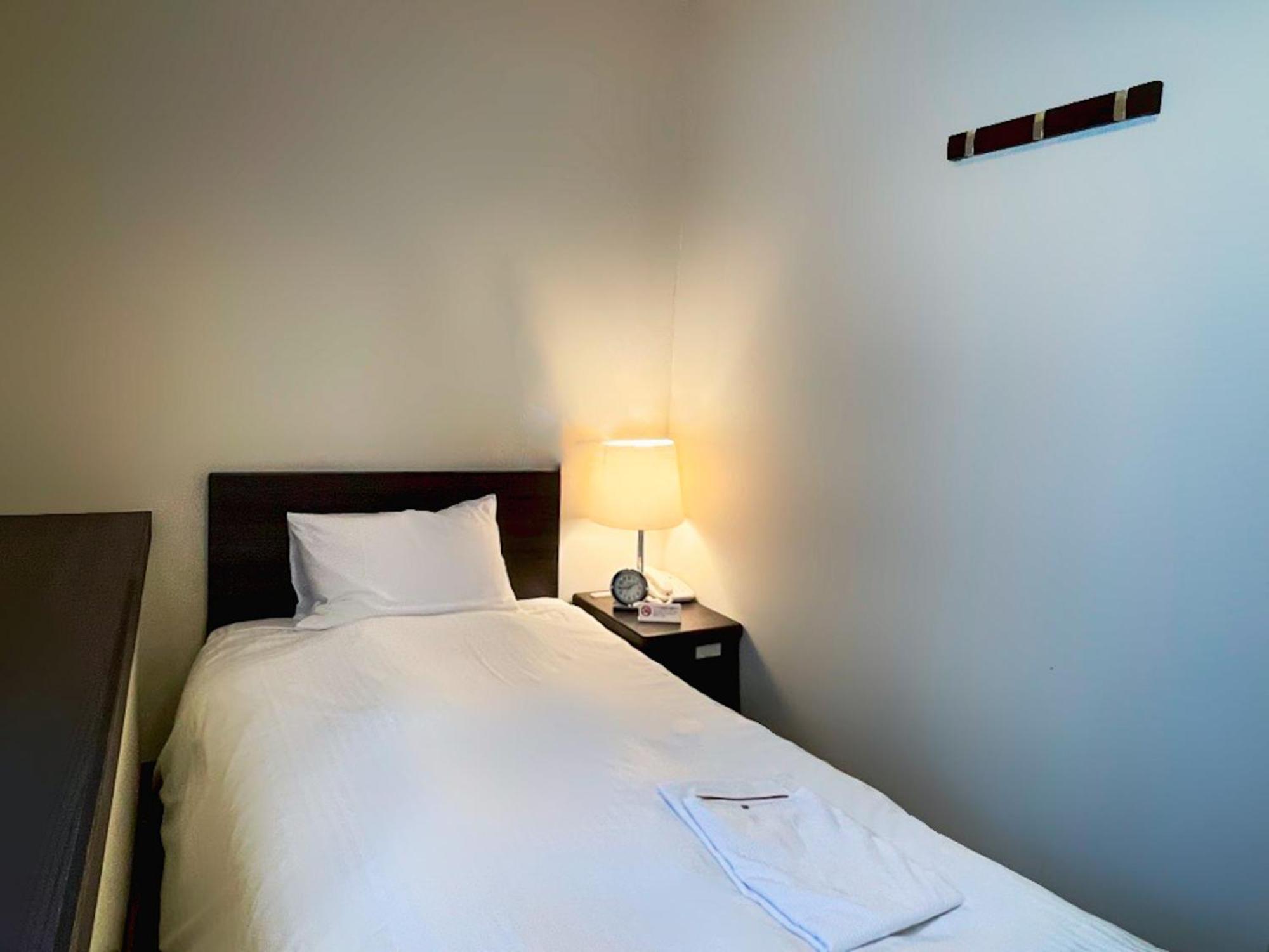 Economy Single Room - Smoking